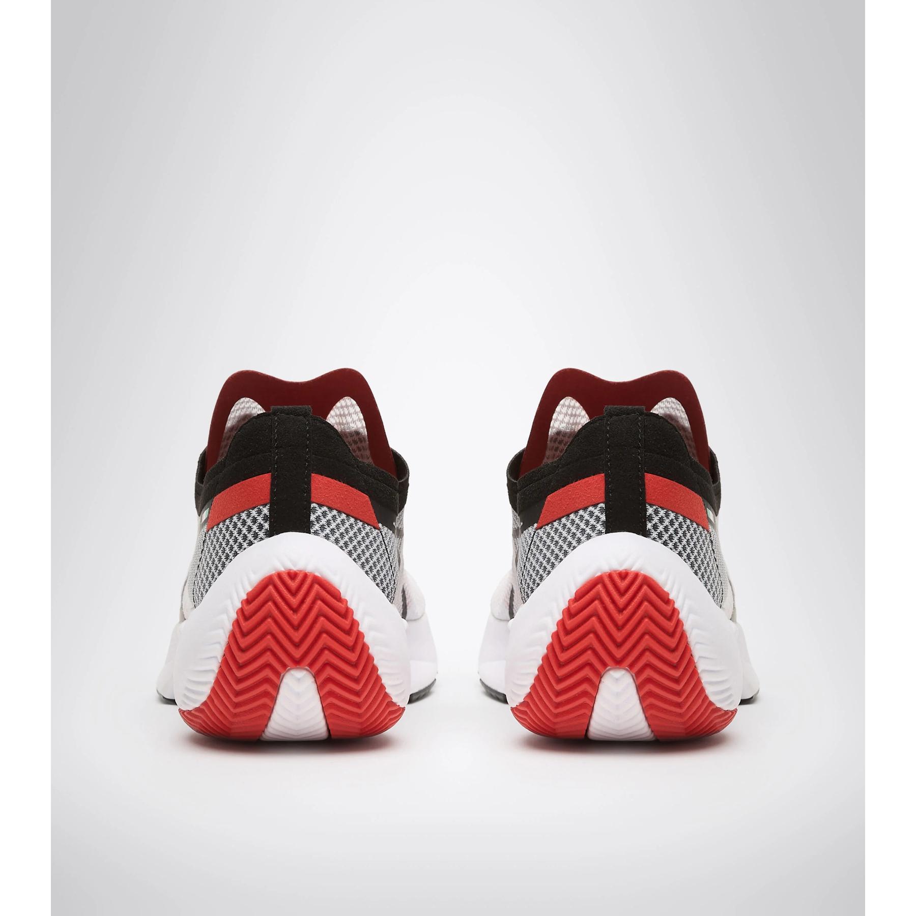 product/d/i/diadora_101.178396-c6714_white-black-fiery-red_3.jpg