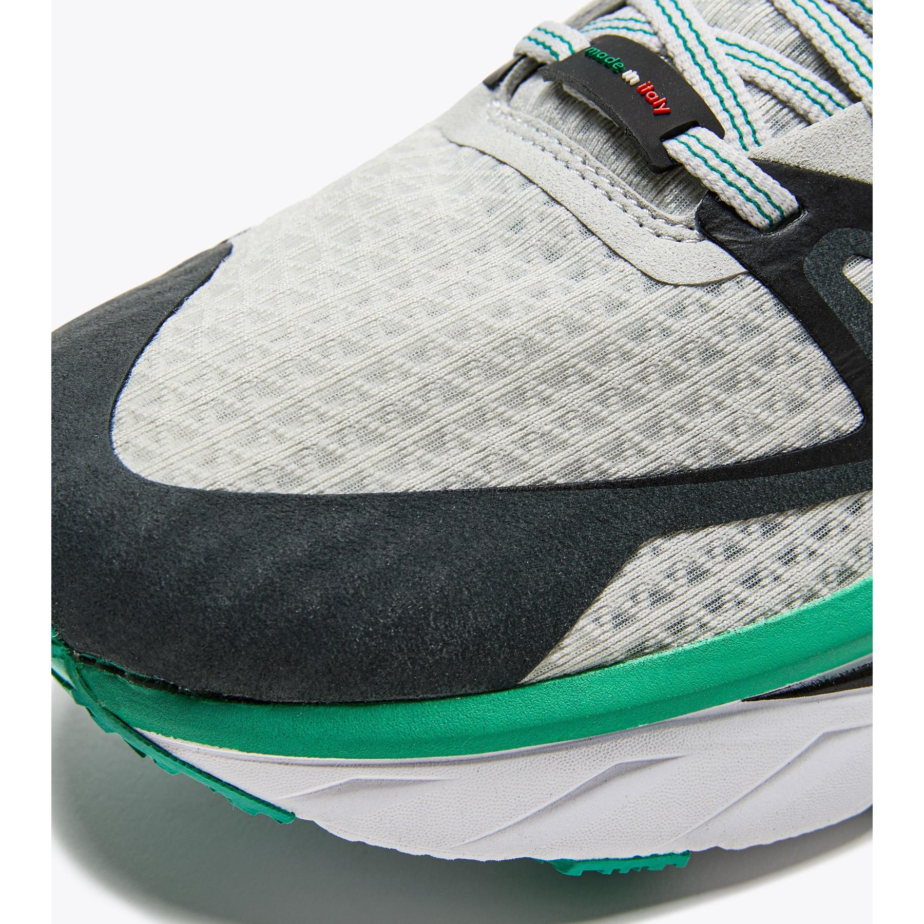 product/d/i/diadora_101.179073-d0473_gris-titane-blc-noir_5.jpg