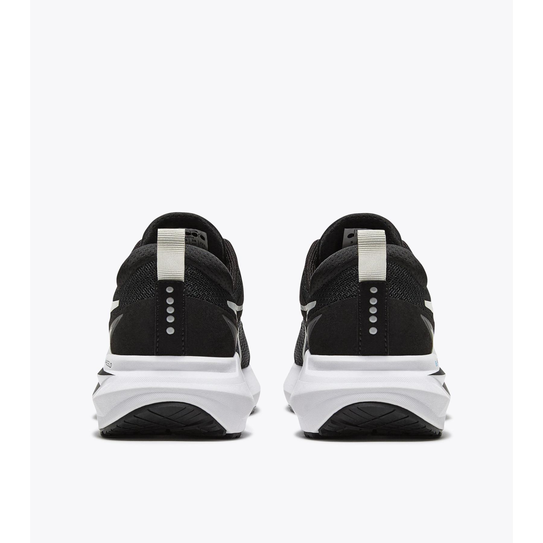 product/d/i/diadora_101.180679-c7406_nero-bianco-ott_6.jpg