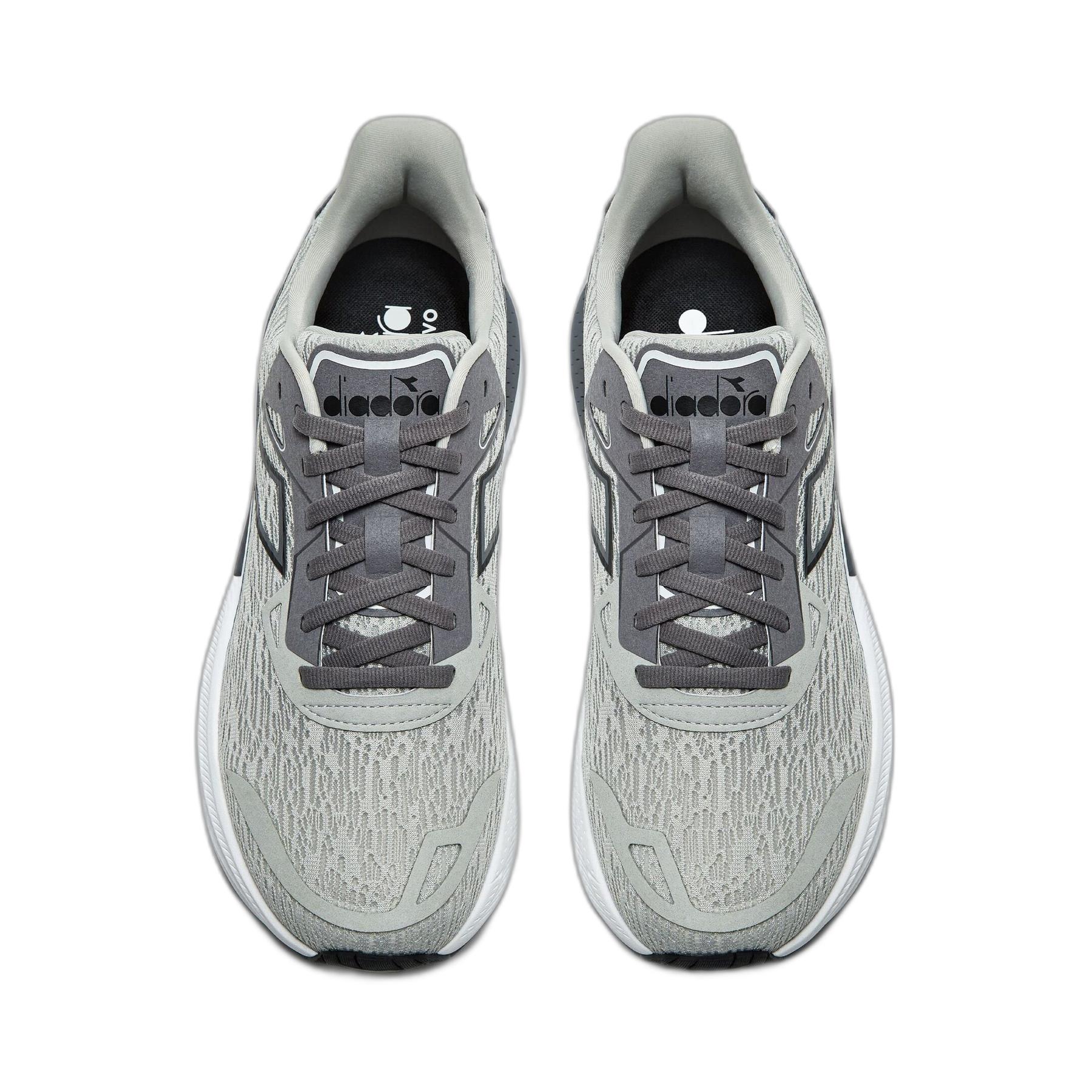 product/d/i/diadora_101.181846-c9614_argent-dd-gris-acier-noir_2.jpg