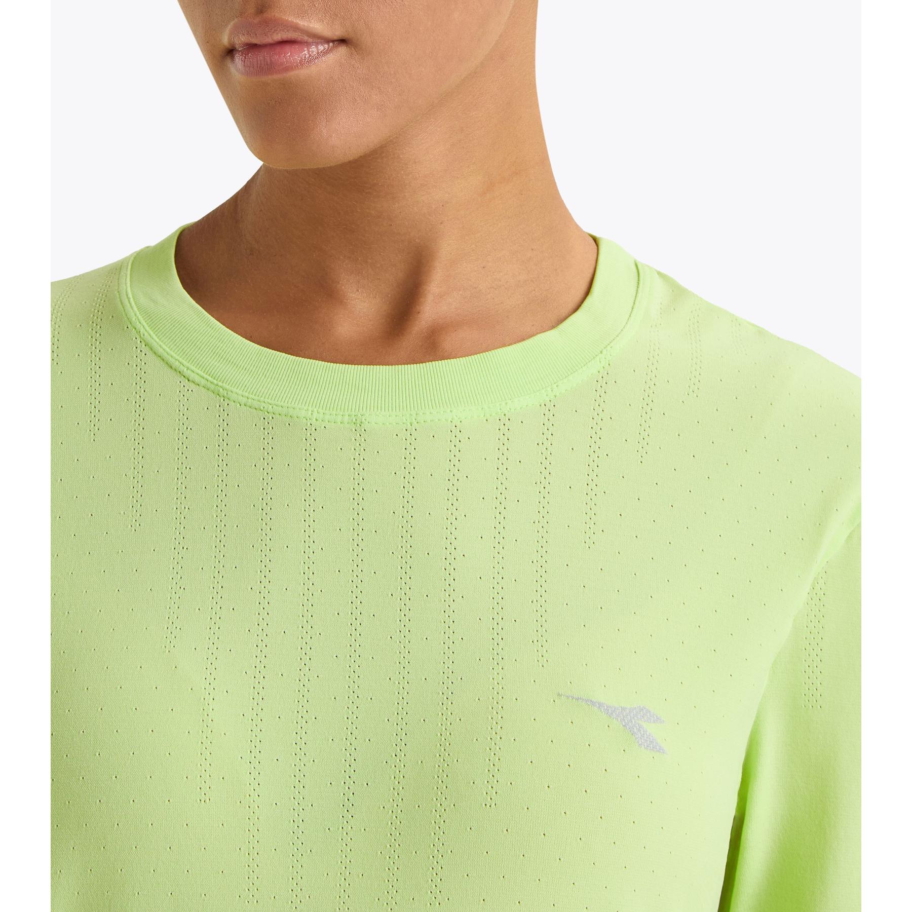 product/d/i/diadora_102.180748-70329_verde-buccia_5.jpg