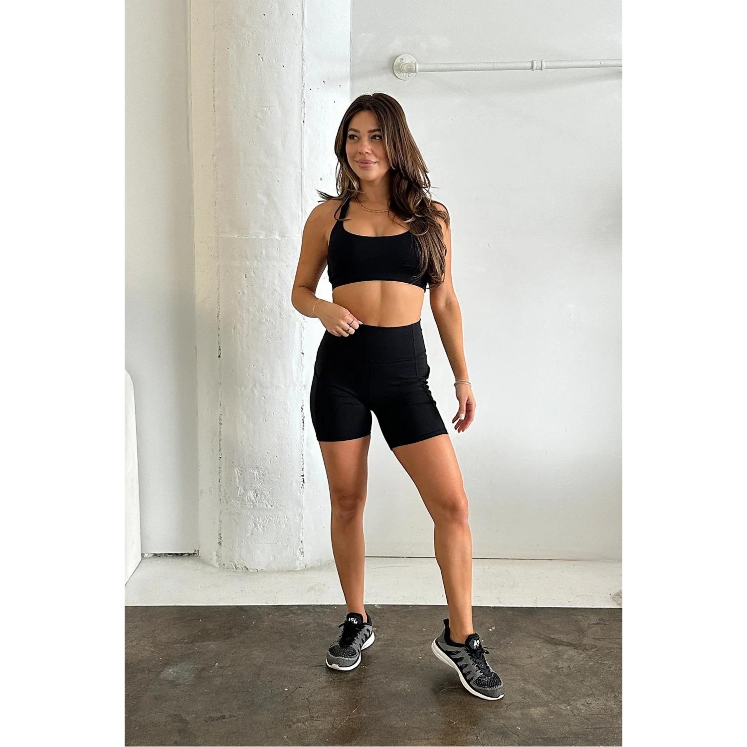 product/f/a/fabletics_so2148683-0001_black_6.jpg