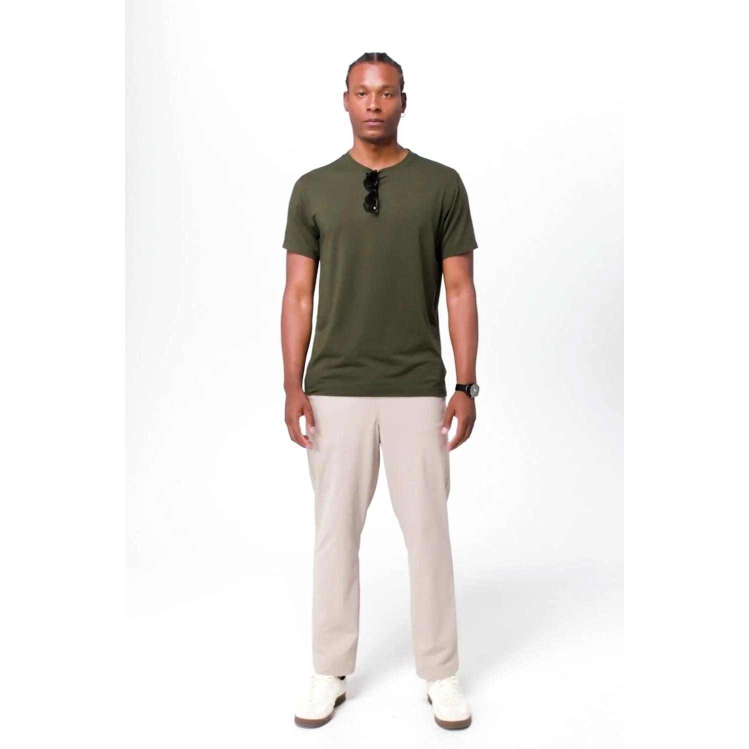 product/f/a/fabletics_ss2044523-3570_classic-white_6.jpg