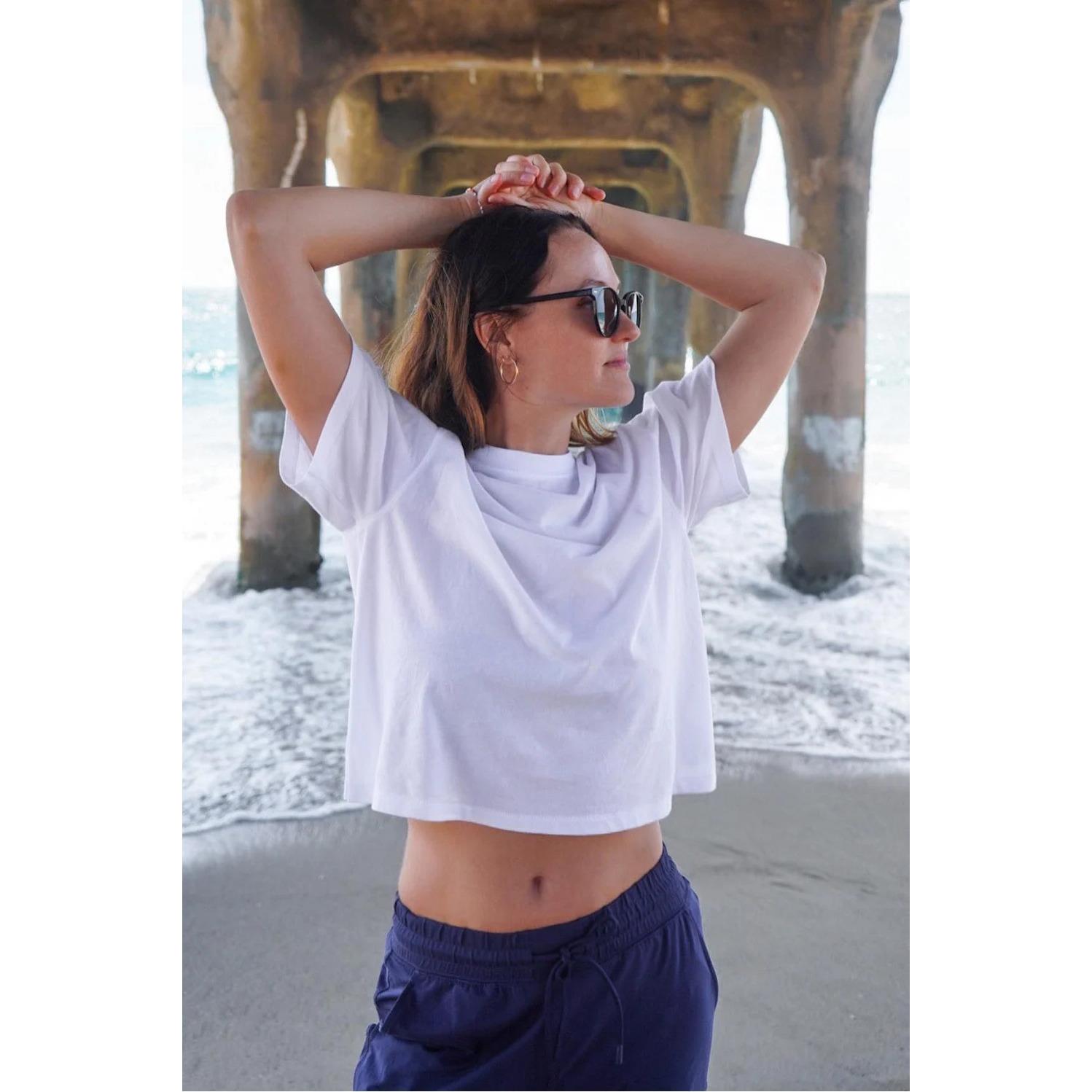 product/f/a/fabletics_ss2356210-3570_classic-white_4.jpg