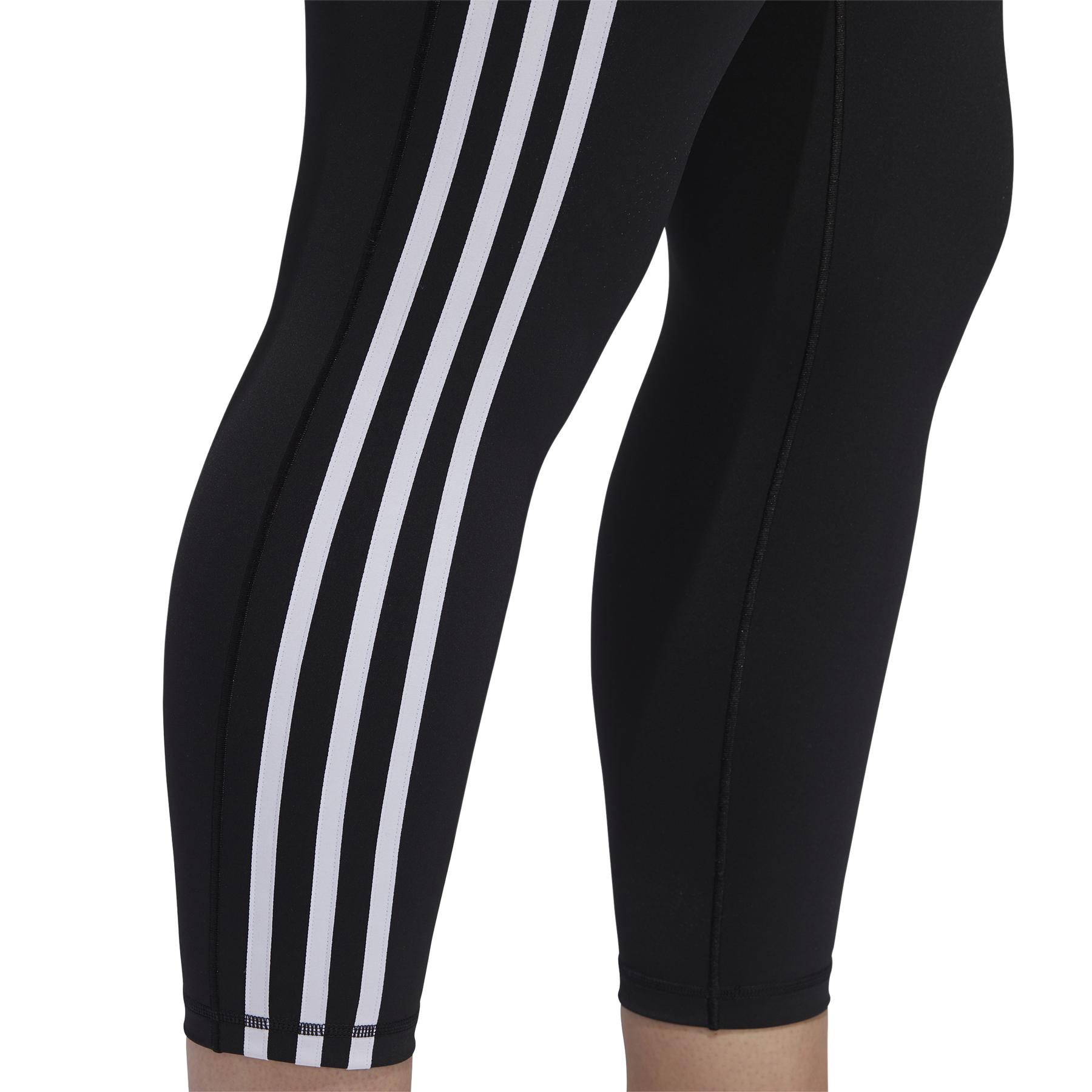 product/f/j/fj7149_app_on-model_detail-1_white.jpg