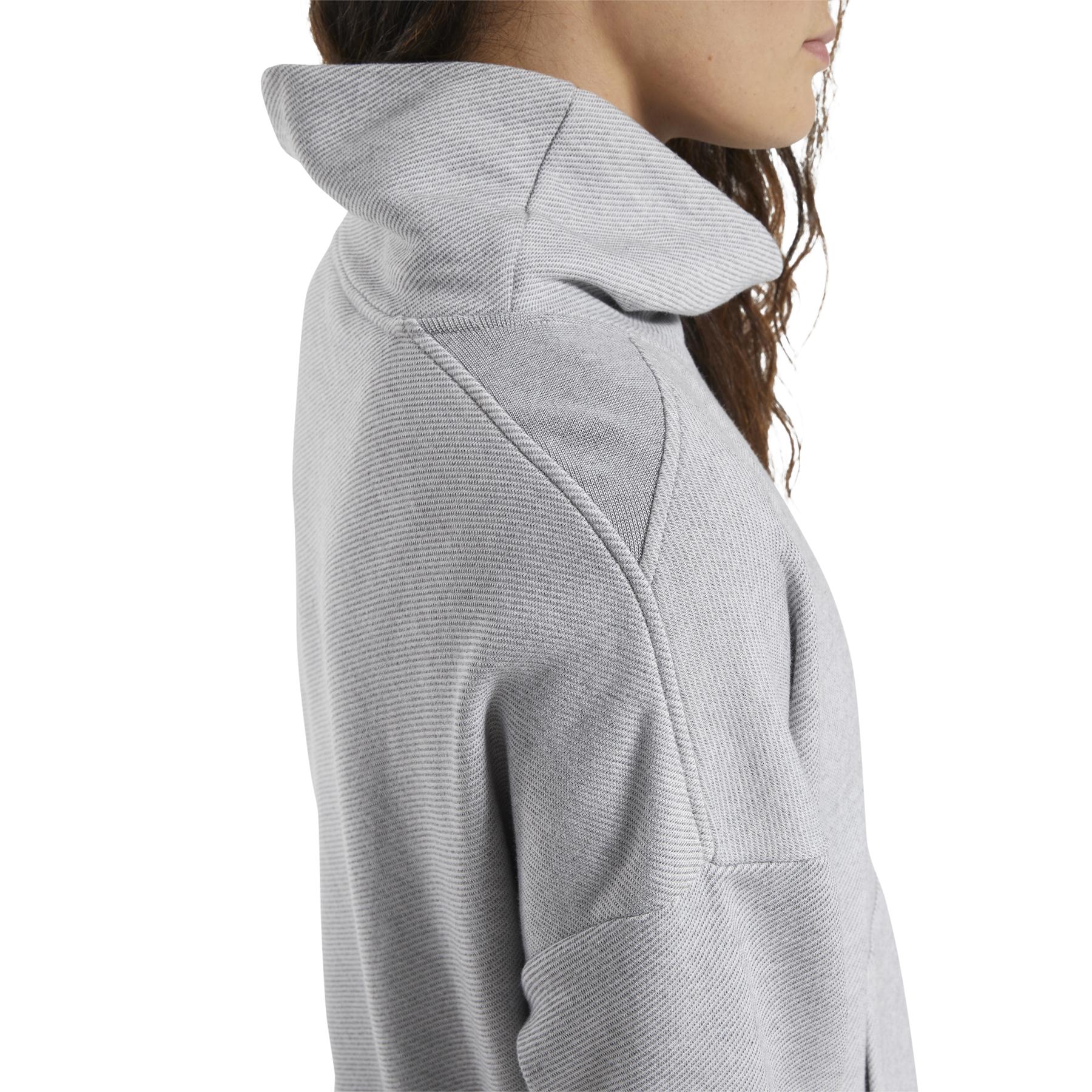 product/f/t/ft0886_app_on-model_detail-3_white.jpg