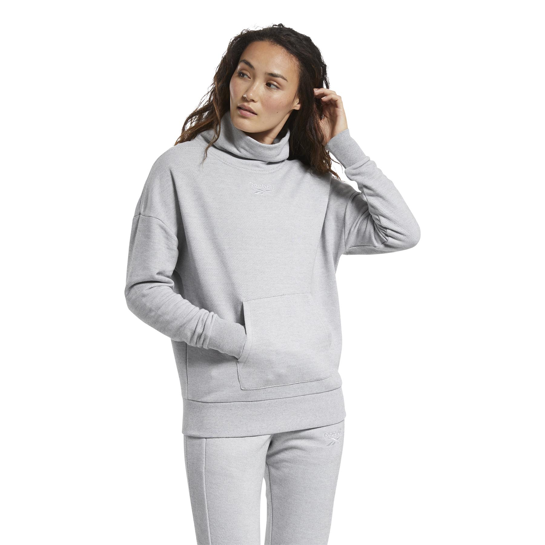 product/f/t/ft0886_app_on-model_standard_white.jpg