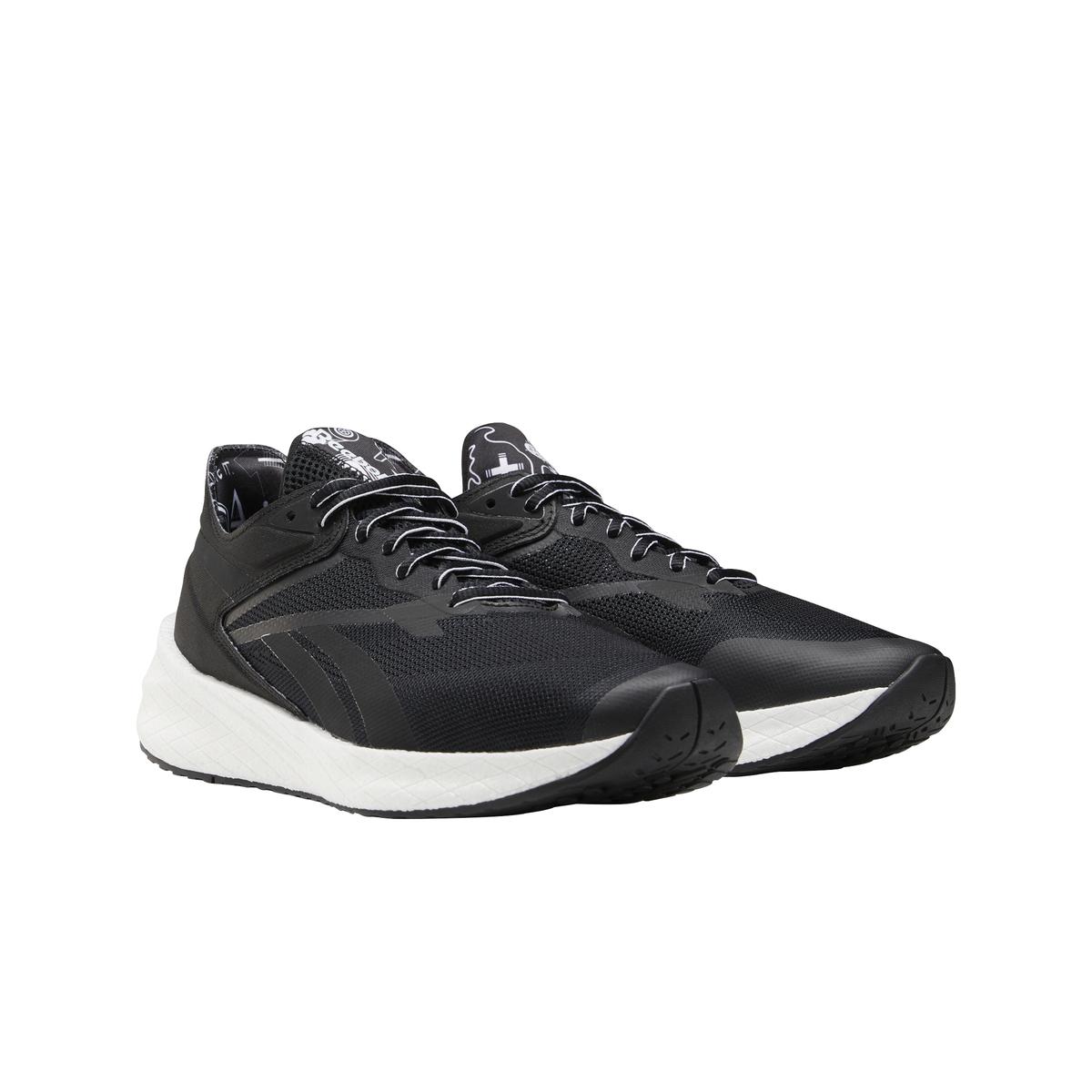 product/f/y/fy8251_ftw_photo_front-lateral-top_white.jpg