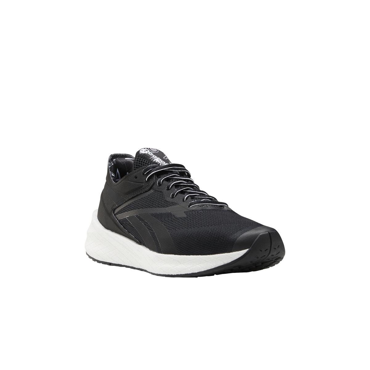 product/f/y/fy8251_ftw_photo_front-side-lateral_white.jpg