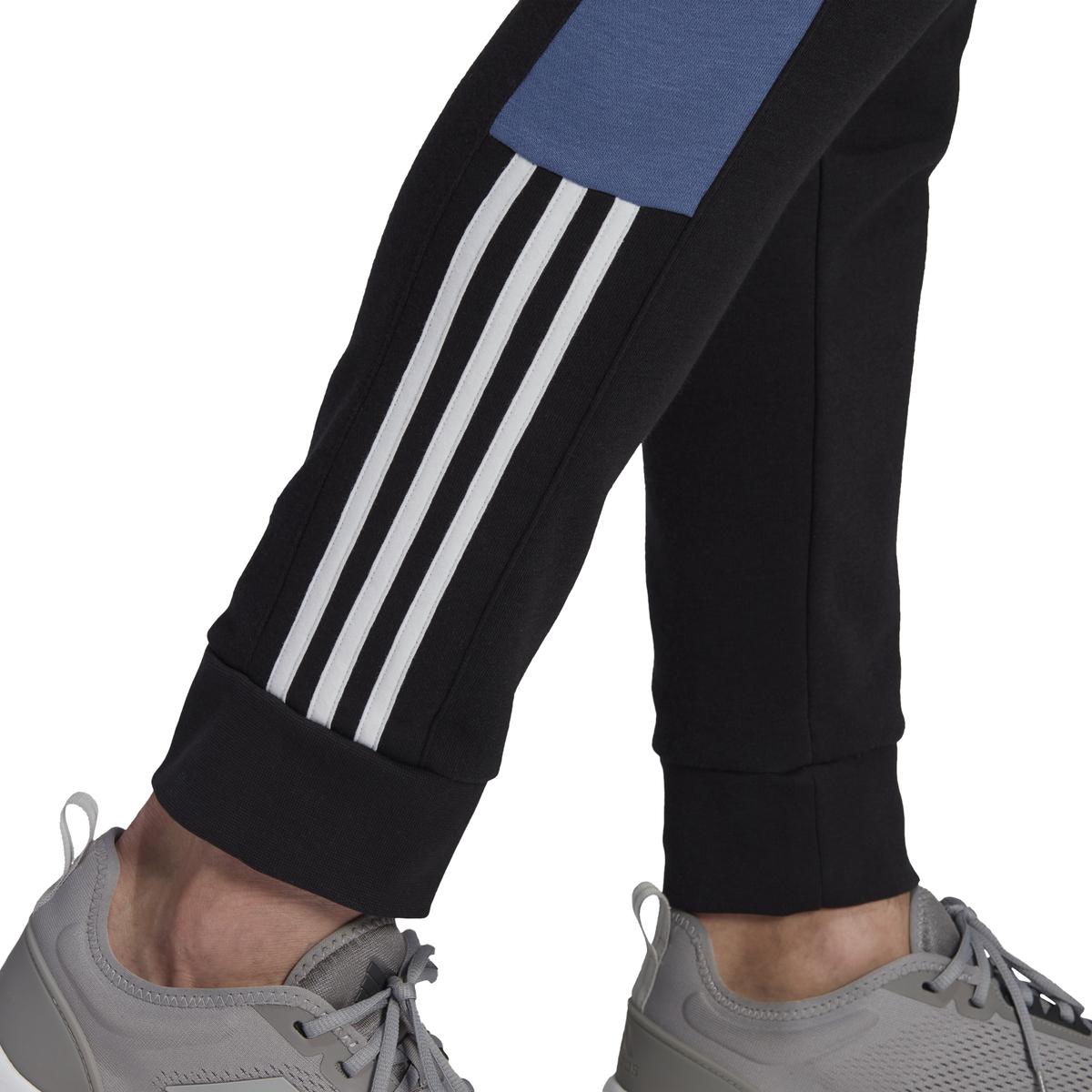 product/g/k/gk9020_app_on-model_detail-2_white.jpg