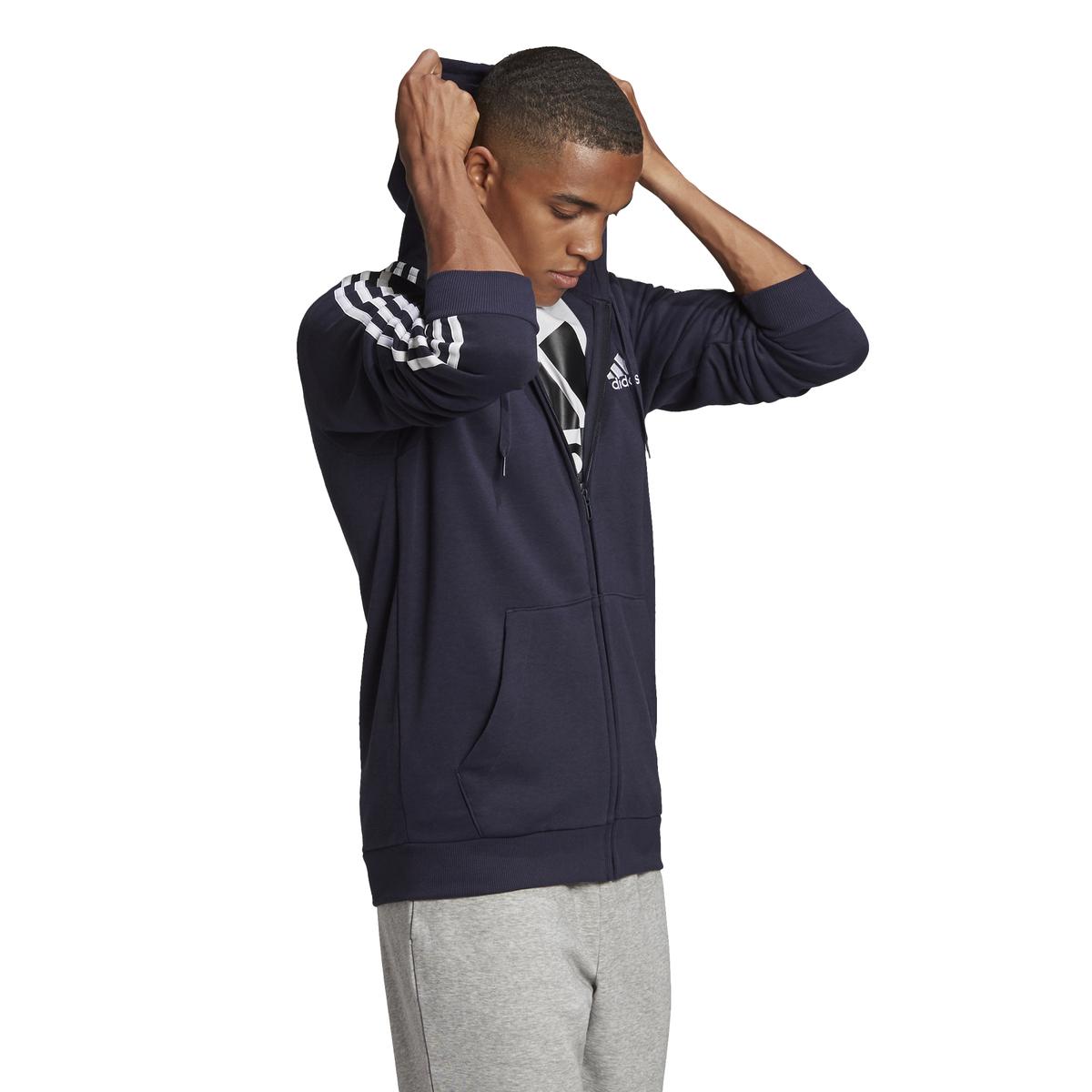 product/g/k/gk9053_app_on-model_walking_white.jpg