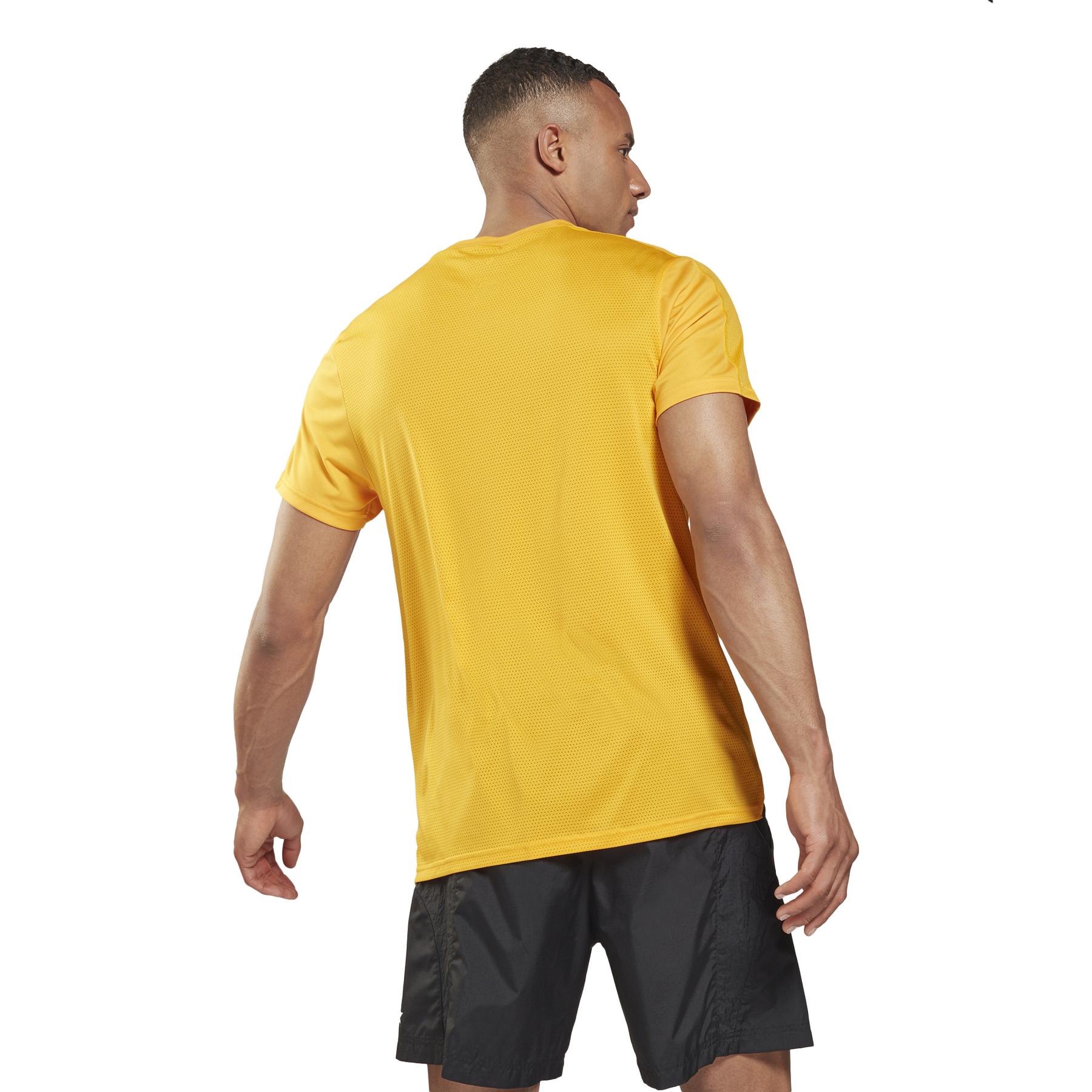 product/g/t/gt5756_app_on-model_back_white.jpg