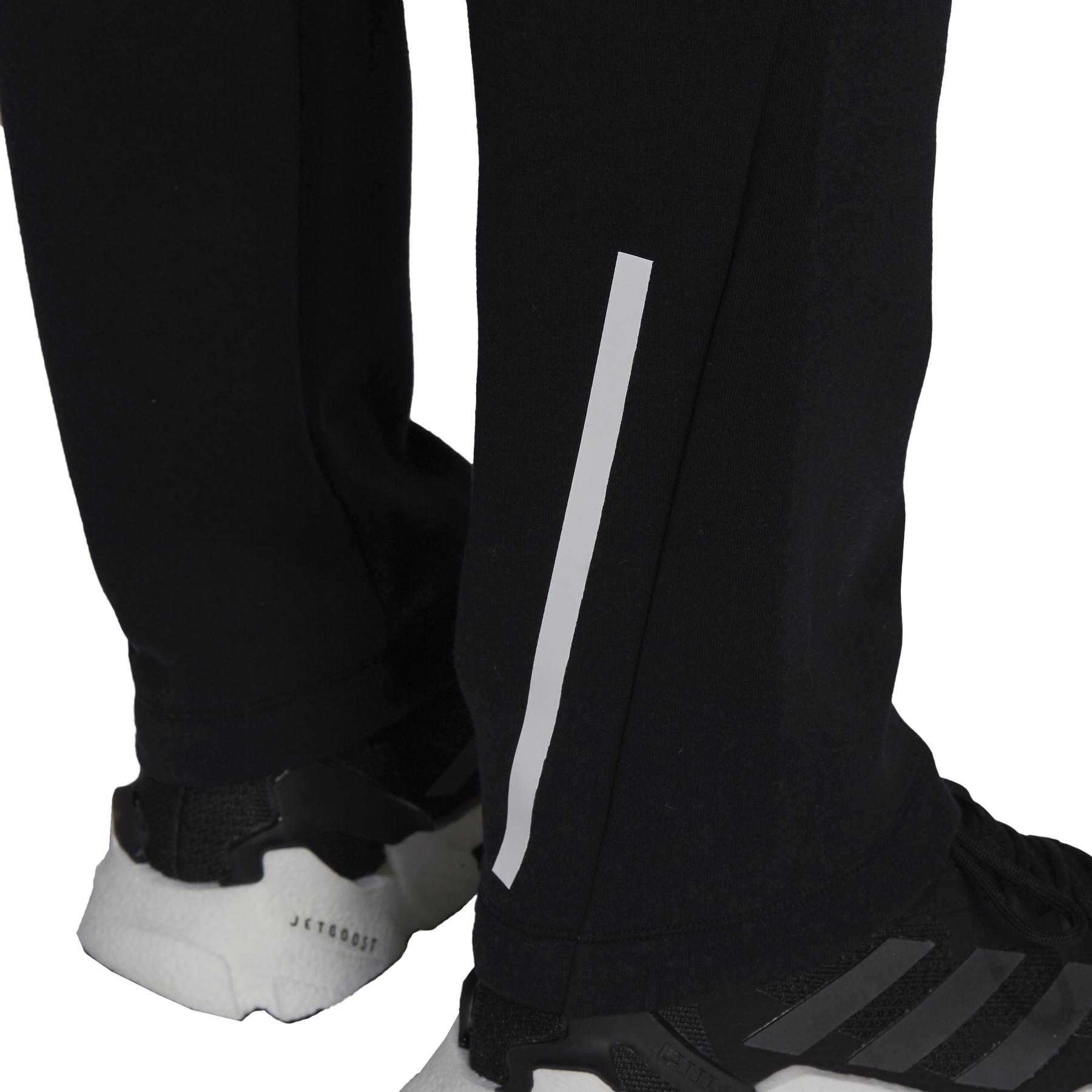 product/g/t/gt9781_app_on-model_detail-2_white.jpg