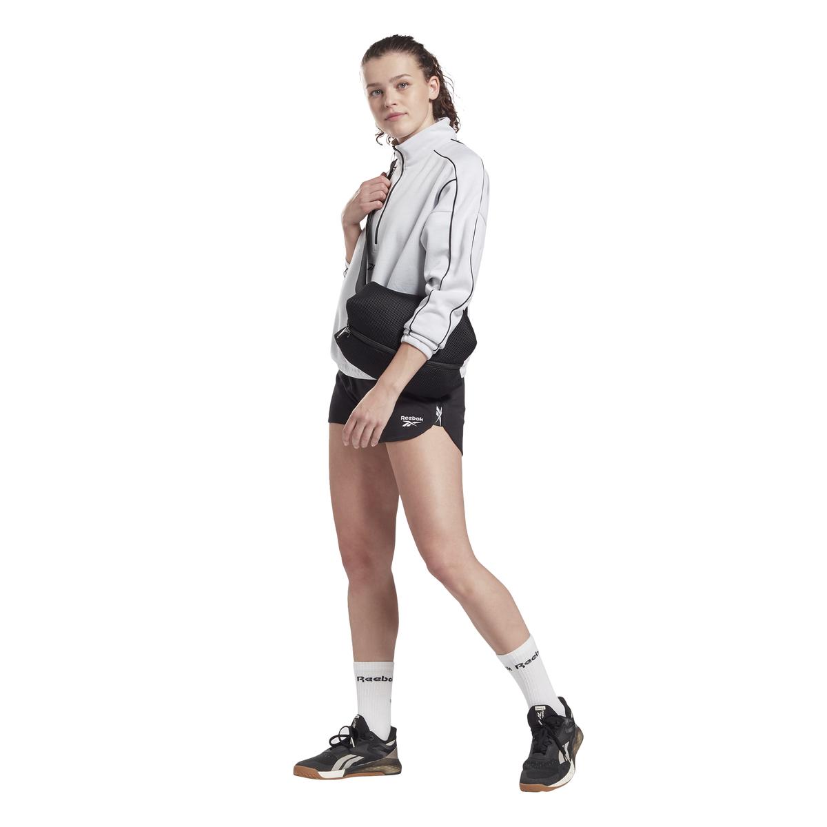 product/g/u/gu0025_app_on-model_side_white.jpg