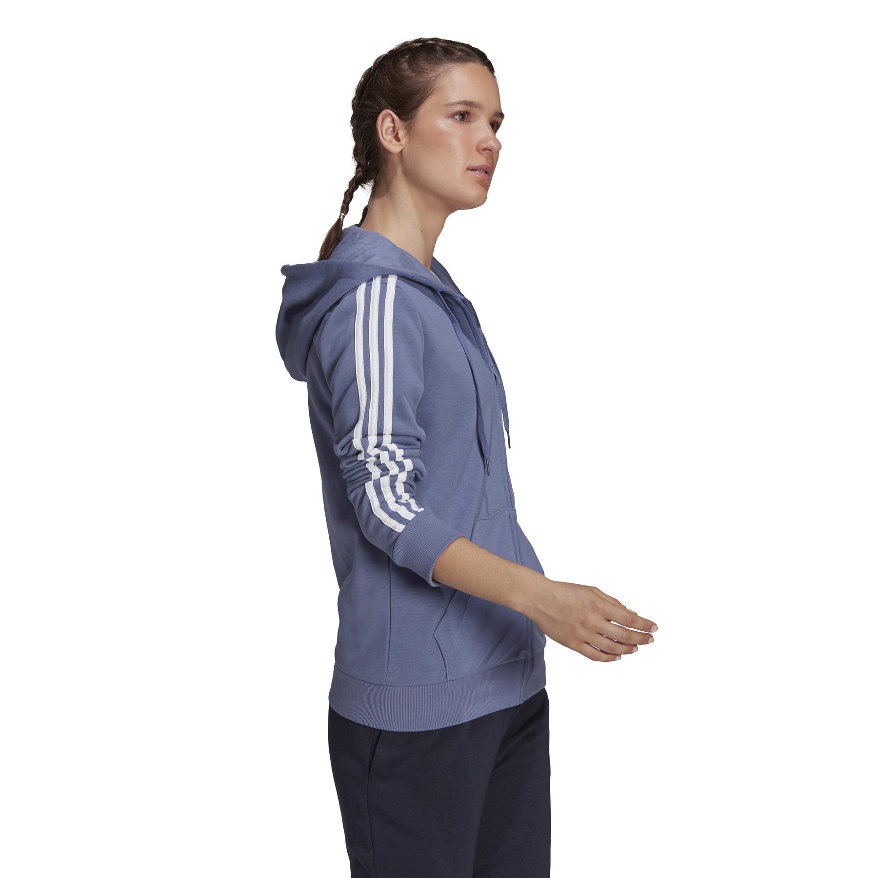 product/h/0/h07838_app_on-model_walking_white.jpg