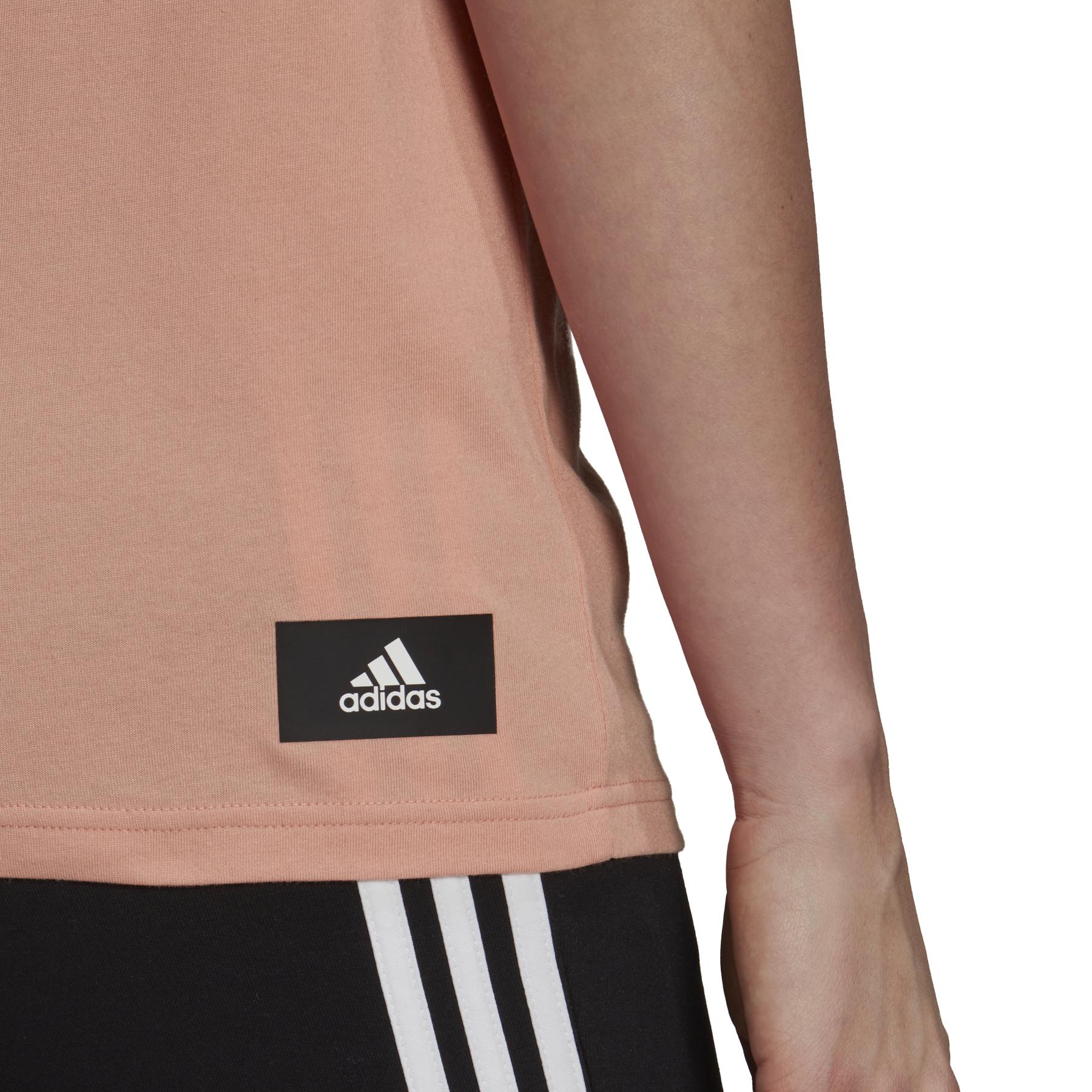 product/h/2/h24101_app_on-model_detail-2_white.jpg