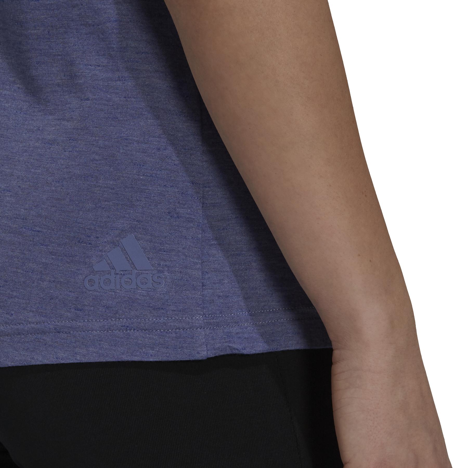 product/h/2/h24143_app_on-model_detail-2_white.jpg