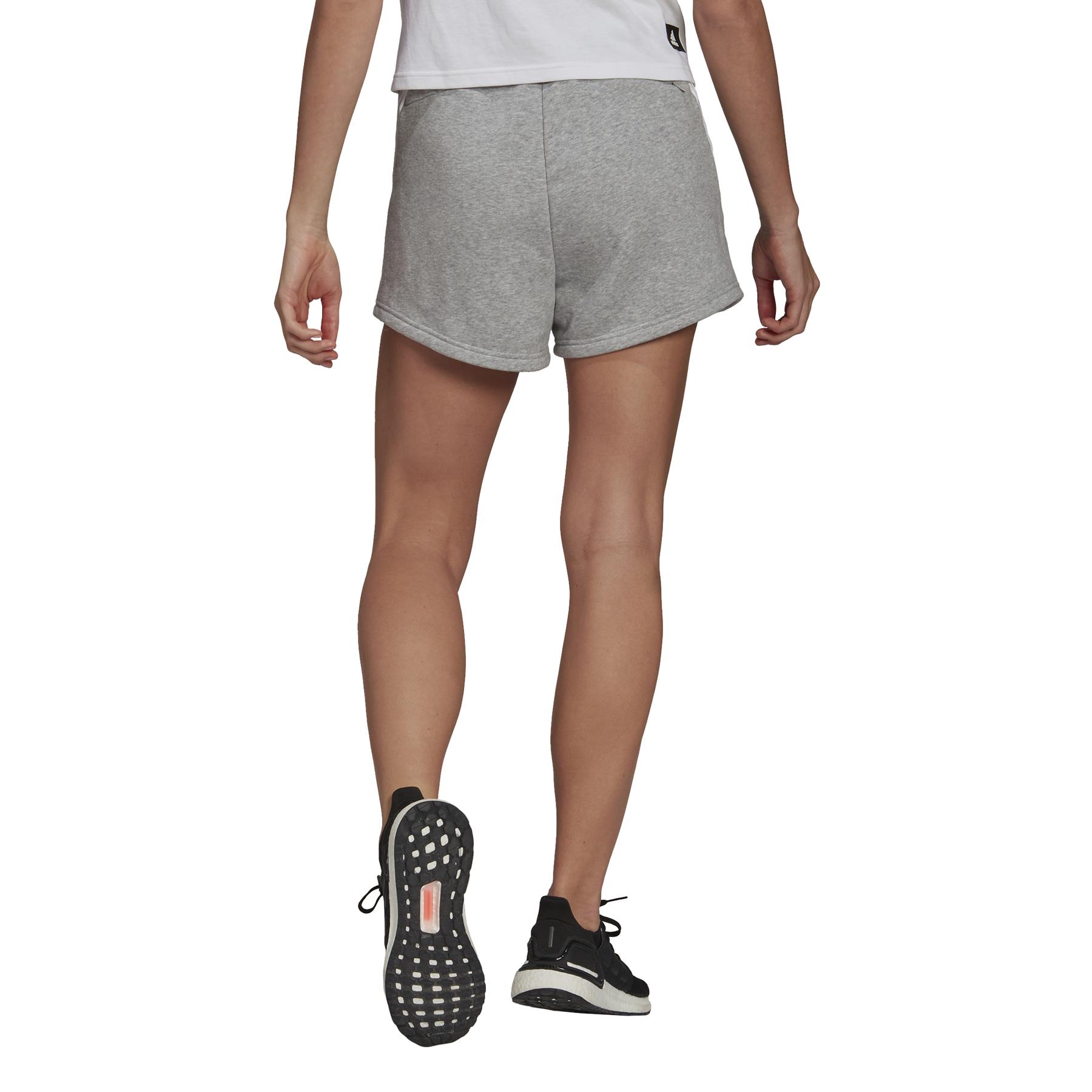 product/h/5/h57307_app_on-model_back_white.jpg
