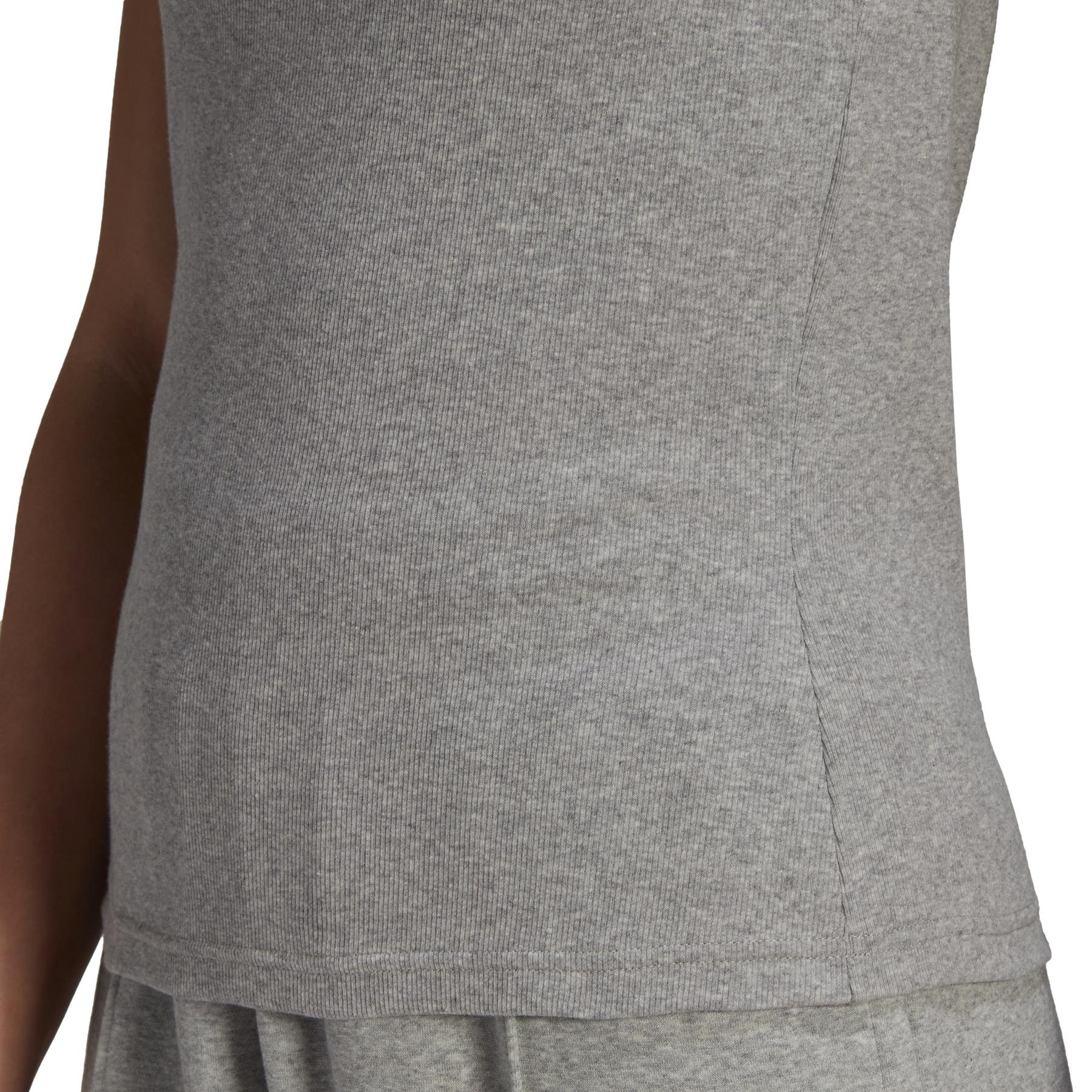 product/h/a/ha6613_app_on-model_detail-3_white.jpg