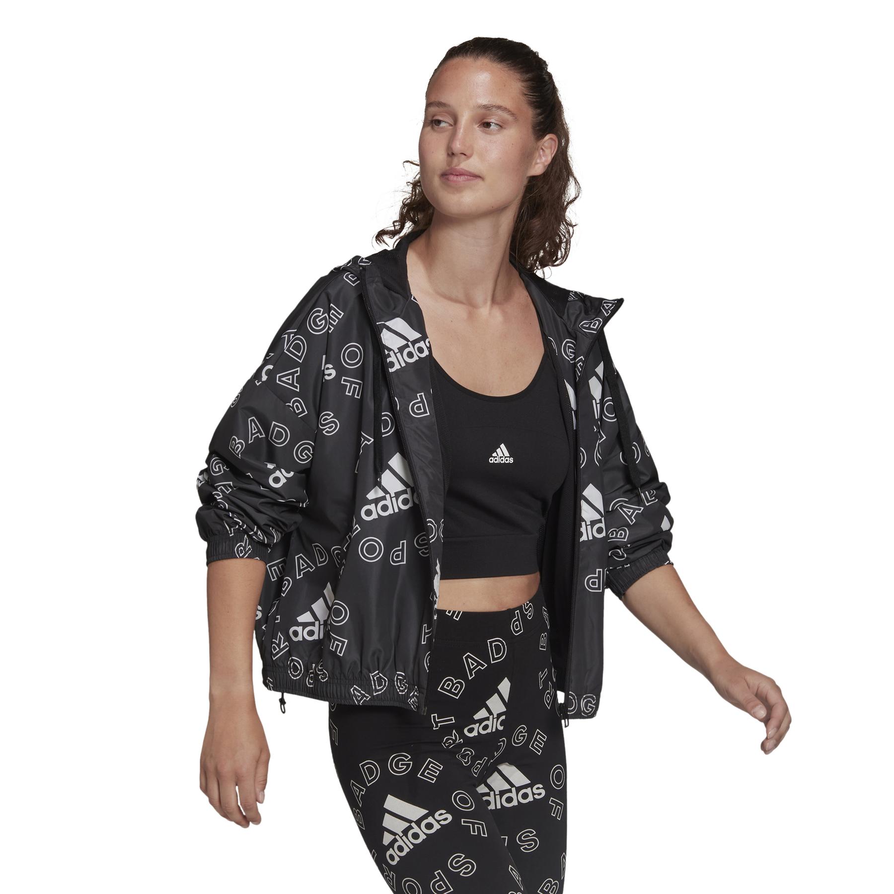 product/h/c/hc9177_app_on-model_walking_white.jpg
