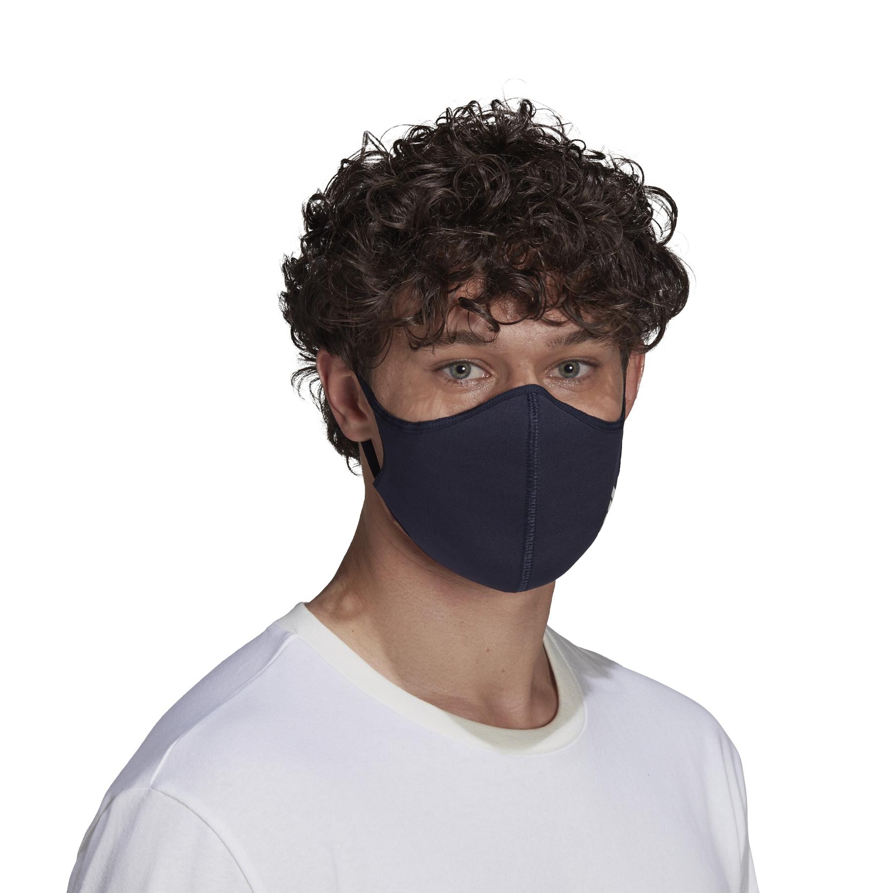 product/h/f/hf7046_app_on-model_side_white.jpg