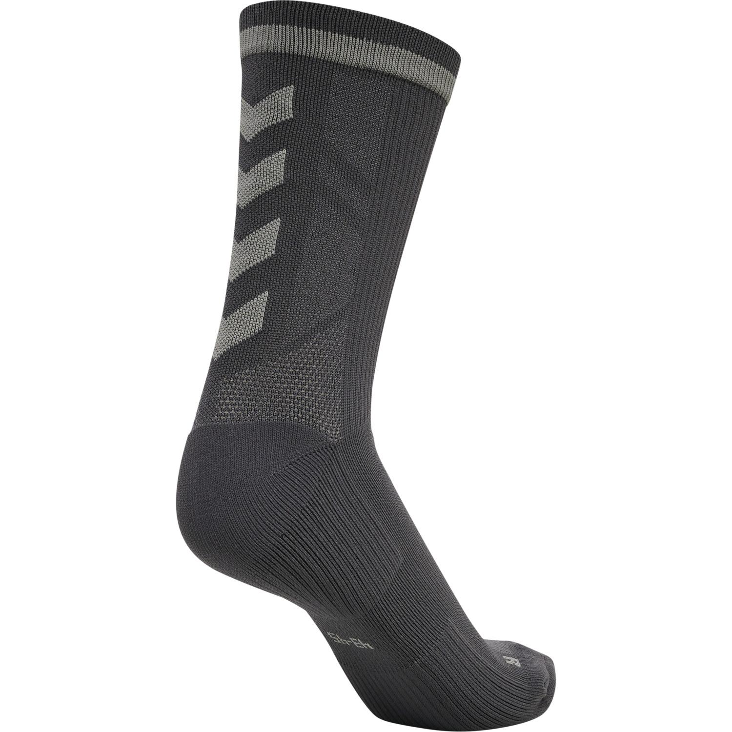 product/h/u/hummel_211149-2135_black_3.jpg