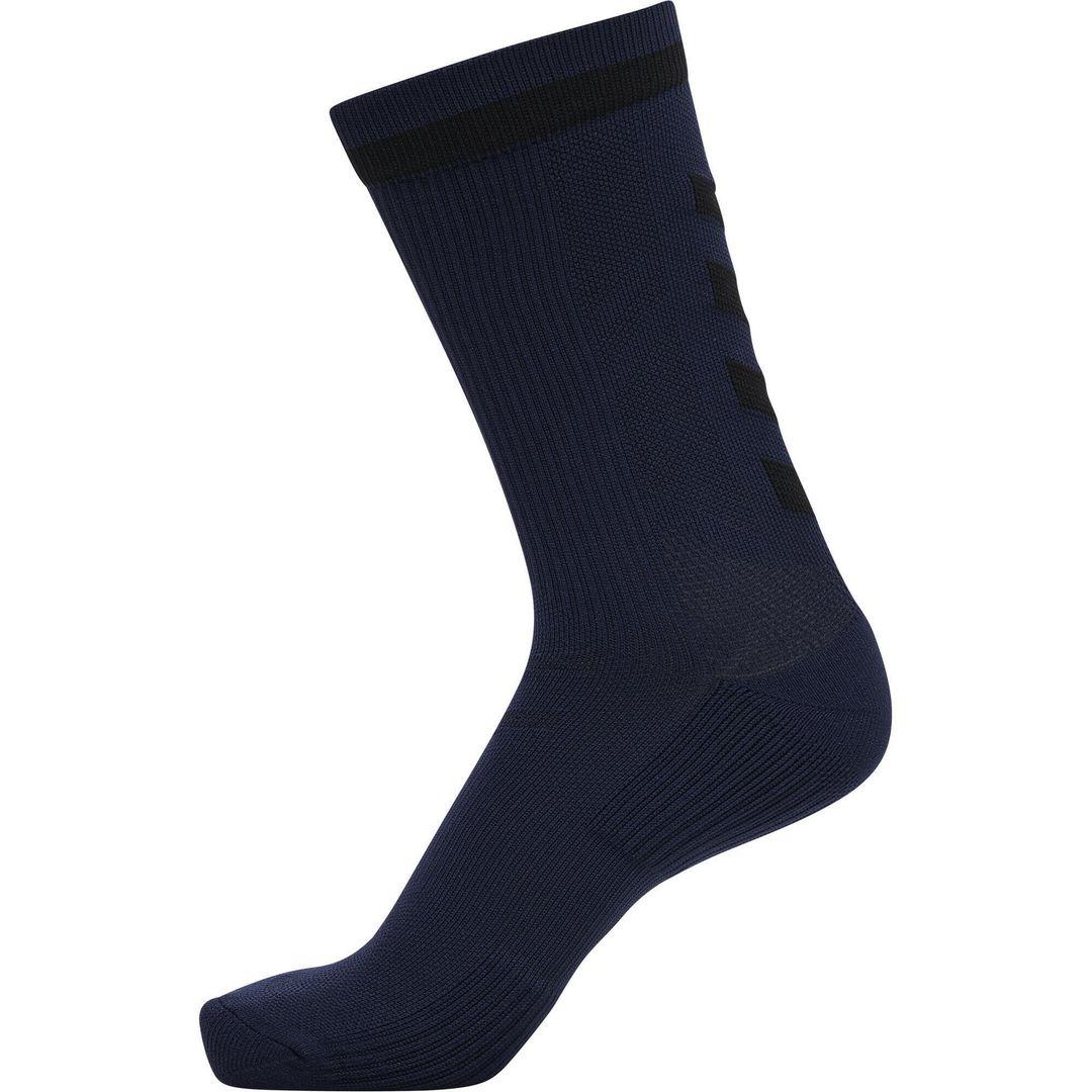 product/n/i/niebieskie-skarpety-sportowe-hummel.jpg