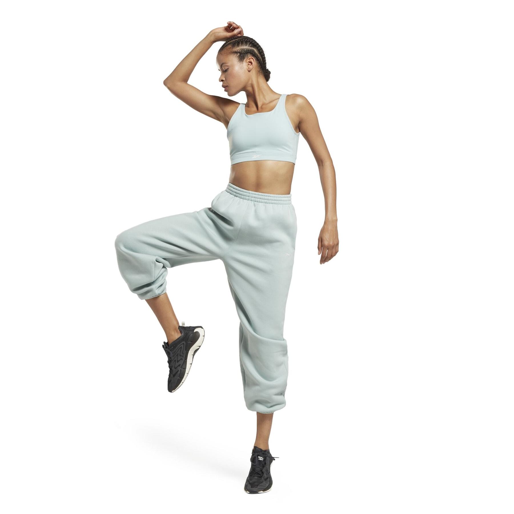 product/r/e/reebok_hn1838_4_apparel_on_model_side_view_white.jpg