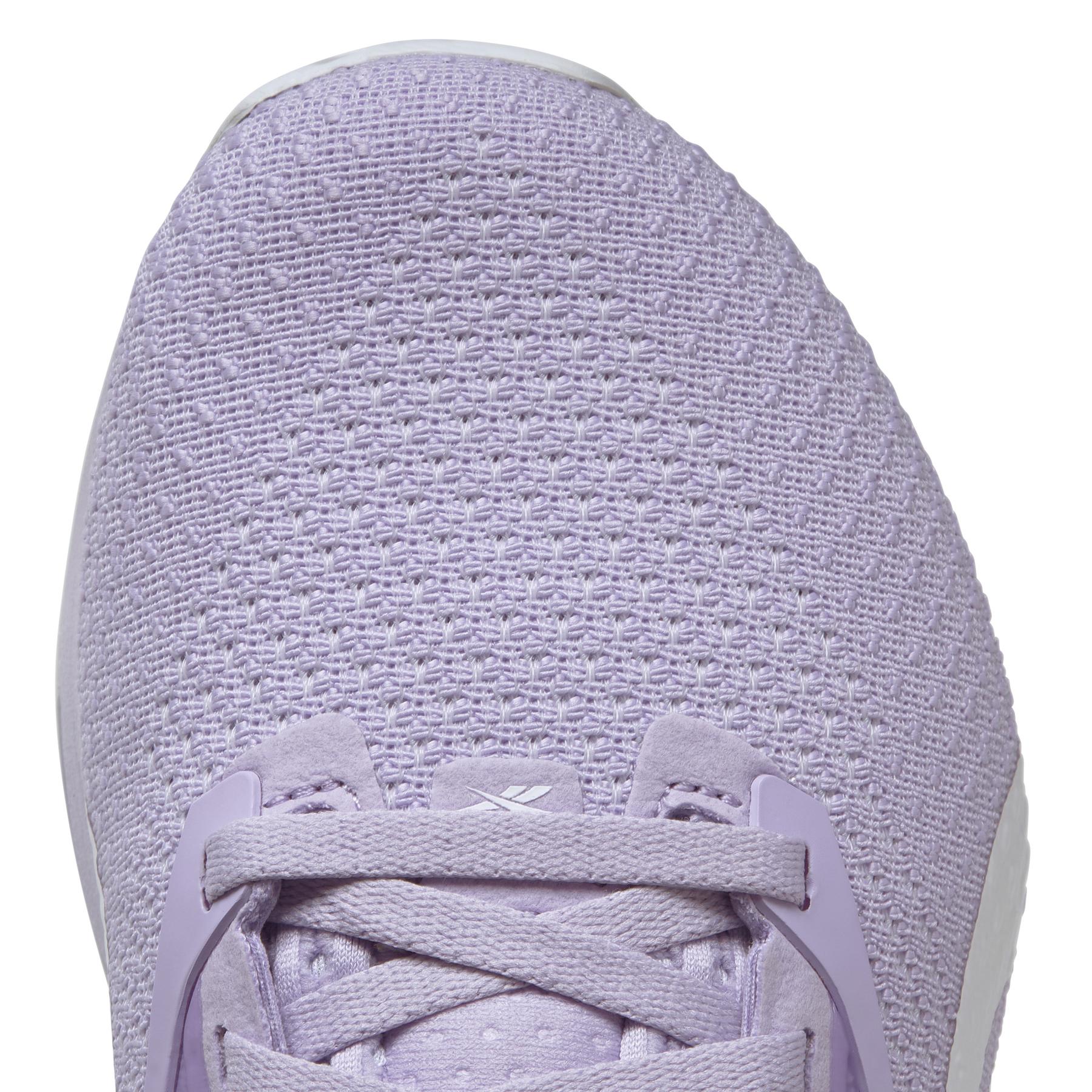 product/r/e/reebok_hp6051_8_footwear_photography_detail_view_2_white_000.jpg