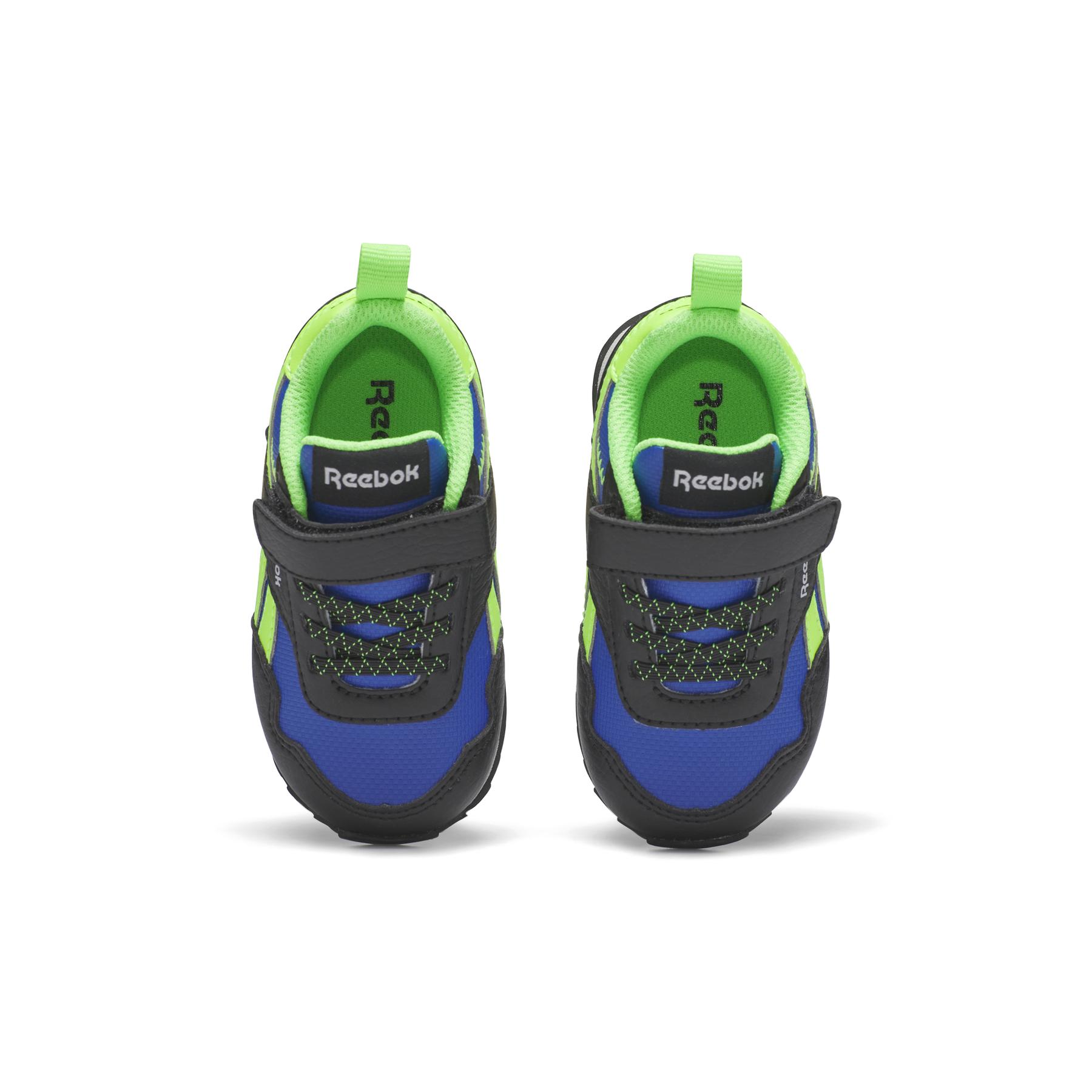 product/r/e/reebok_hp8670_2_footwear_photography_top_portrait_view_white.jpg
