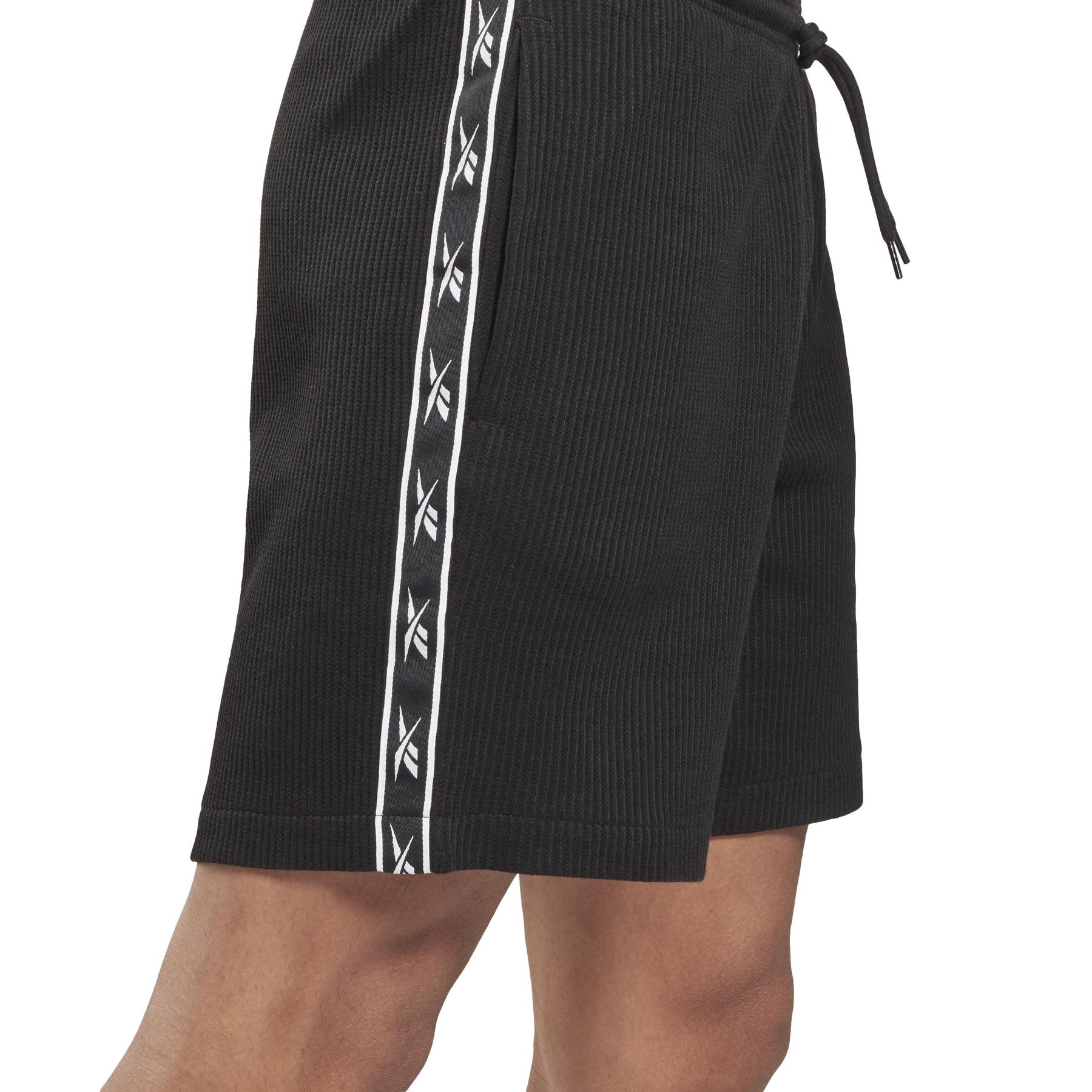 product/r/e/reebok_hs9441_5_apparel_on_model_detail_view_1_white.jpg