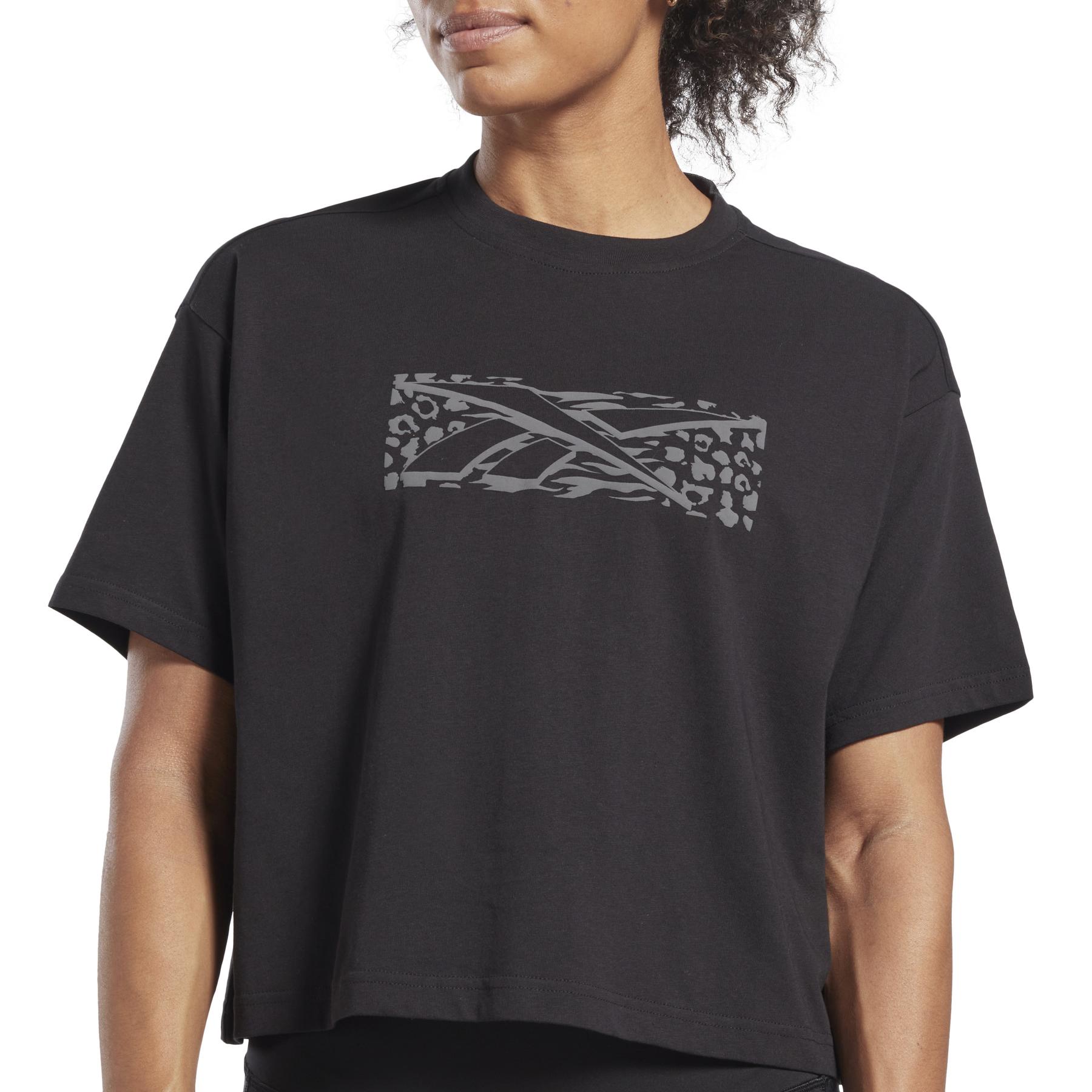 product/r/e/reebok_ht2376_5_apparel_on_model_detail_view_1_white.jpg