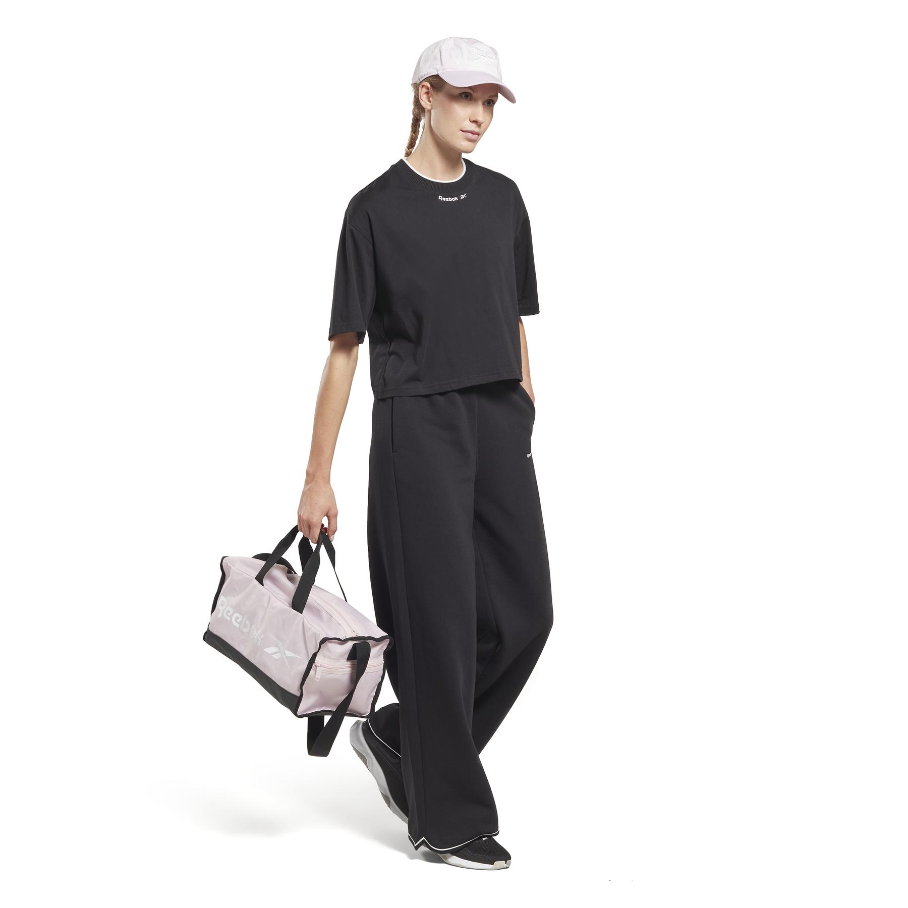 product/r/e/reebok_ht8059_4_apparel_on_model_side_view_white.jpg