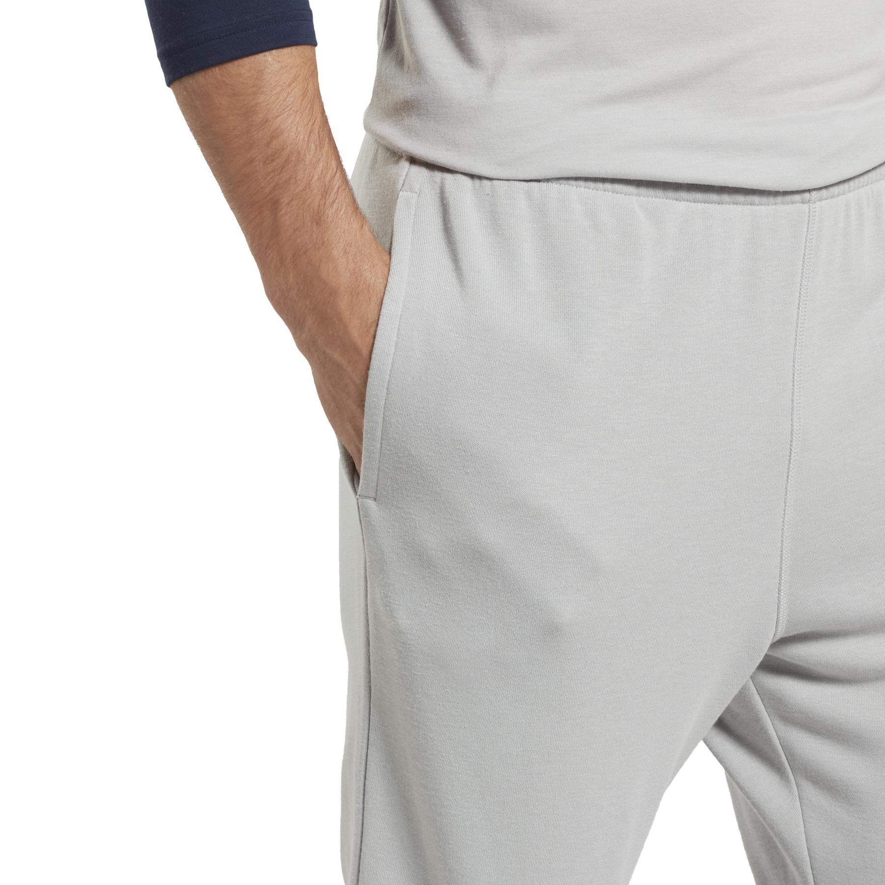 product/r/e/reebok_ic4858_6_apparel_on_model_detail_view_2_white.jpg