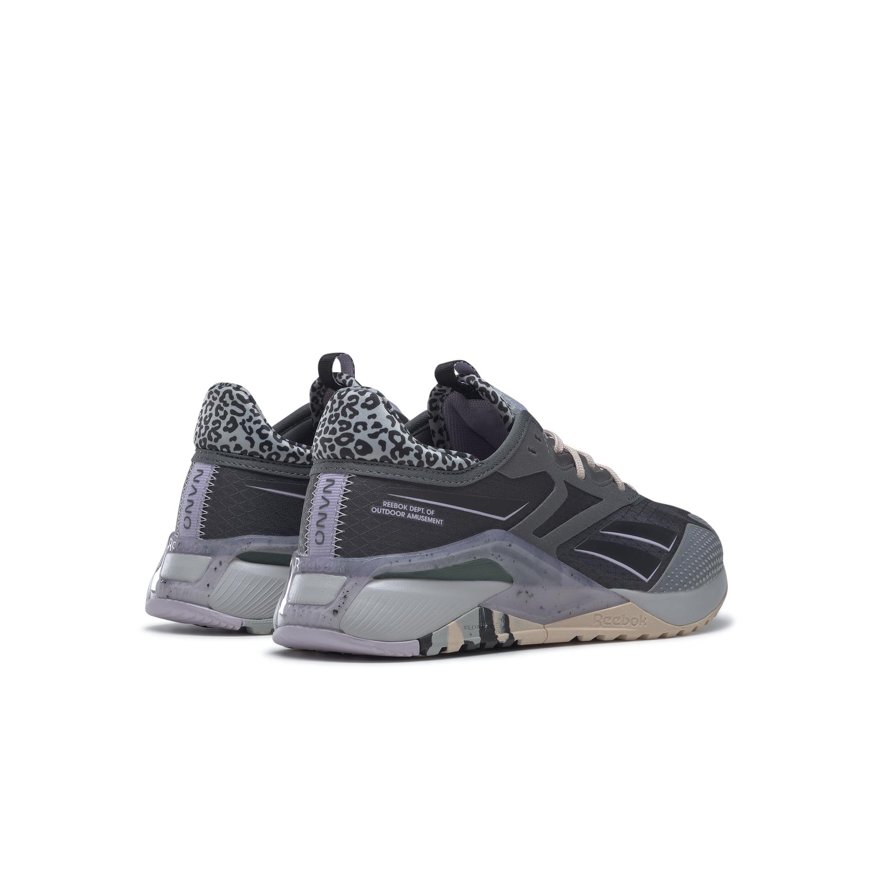 product/r/e/reebok_ig0071_6_footwear_photography_back_lateral_top_view_white_000.jpg