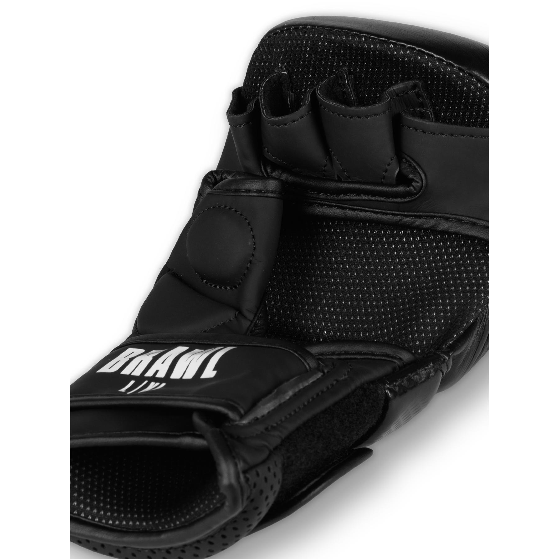 product/t/a/tapout_960075-1502_black-red-white_4.jpg