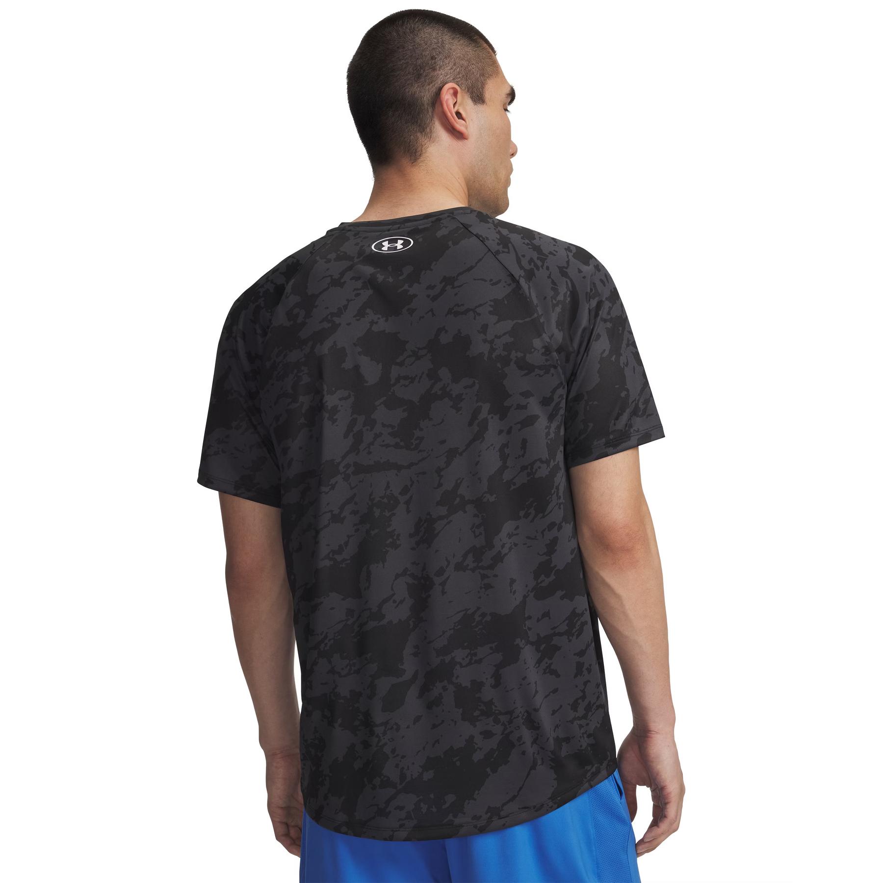 product/u/n/under-armour_1326413-006_black_2.jpg