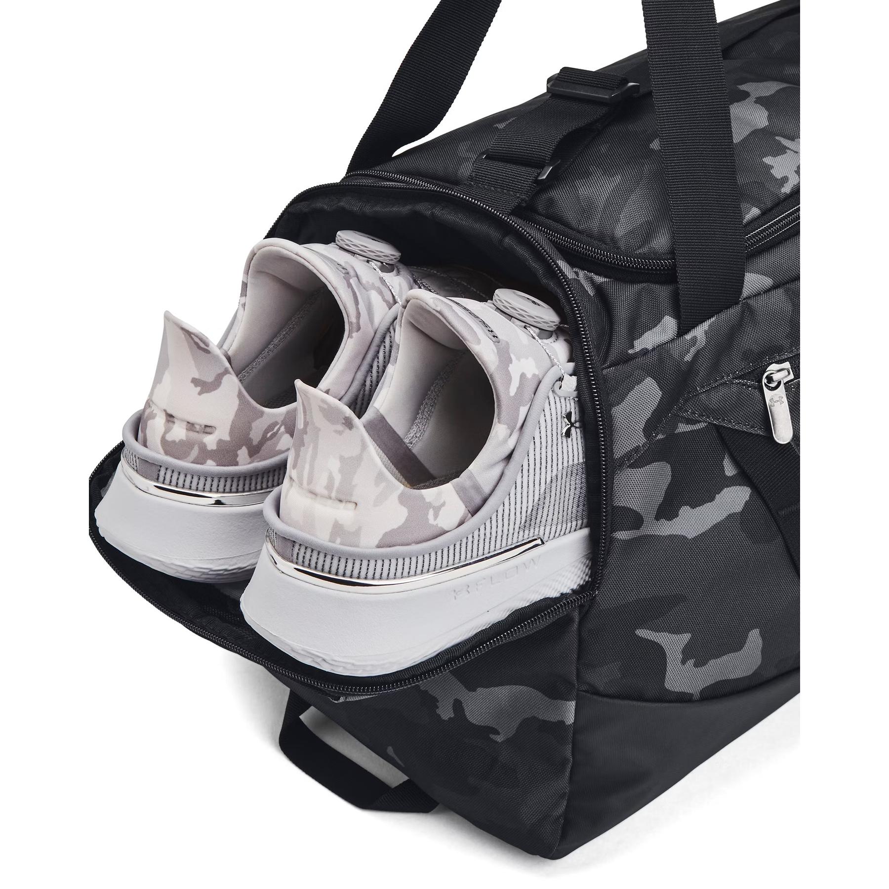 product/u/n/under-armour_1369222-007_black-black-black_7.jpg