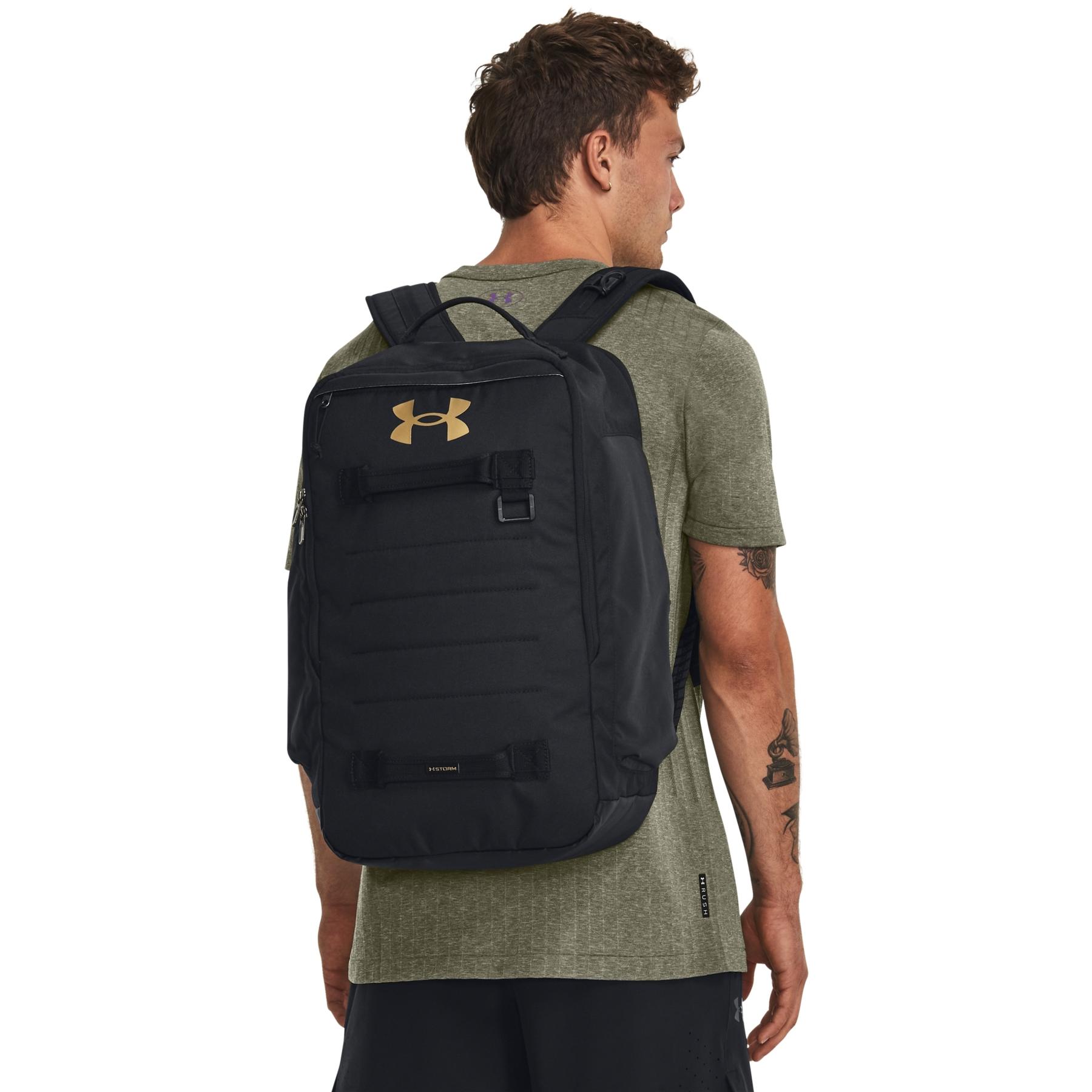 product/u/n/under-armour_1378413-001_0.jpg