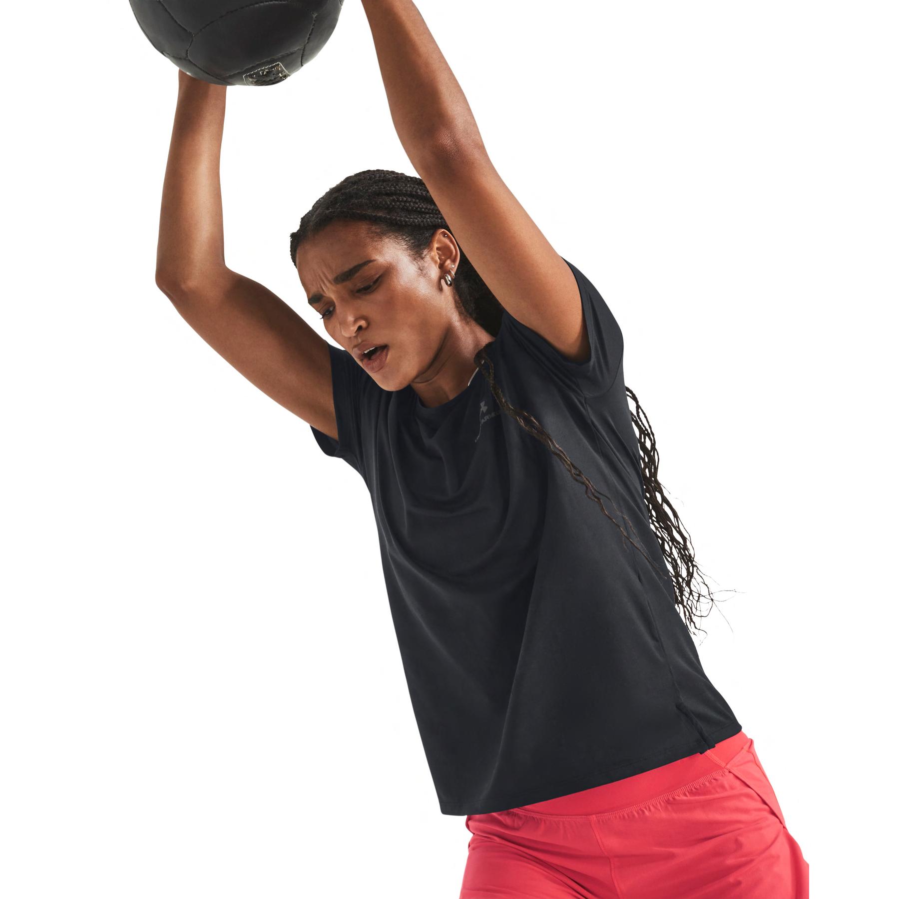 product/u/n/under-armour_1379141-001_2.jpg