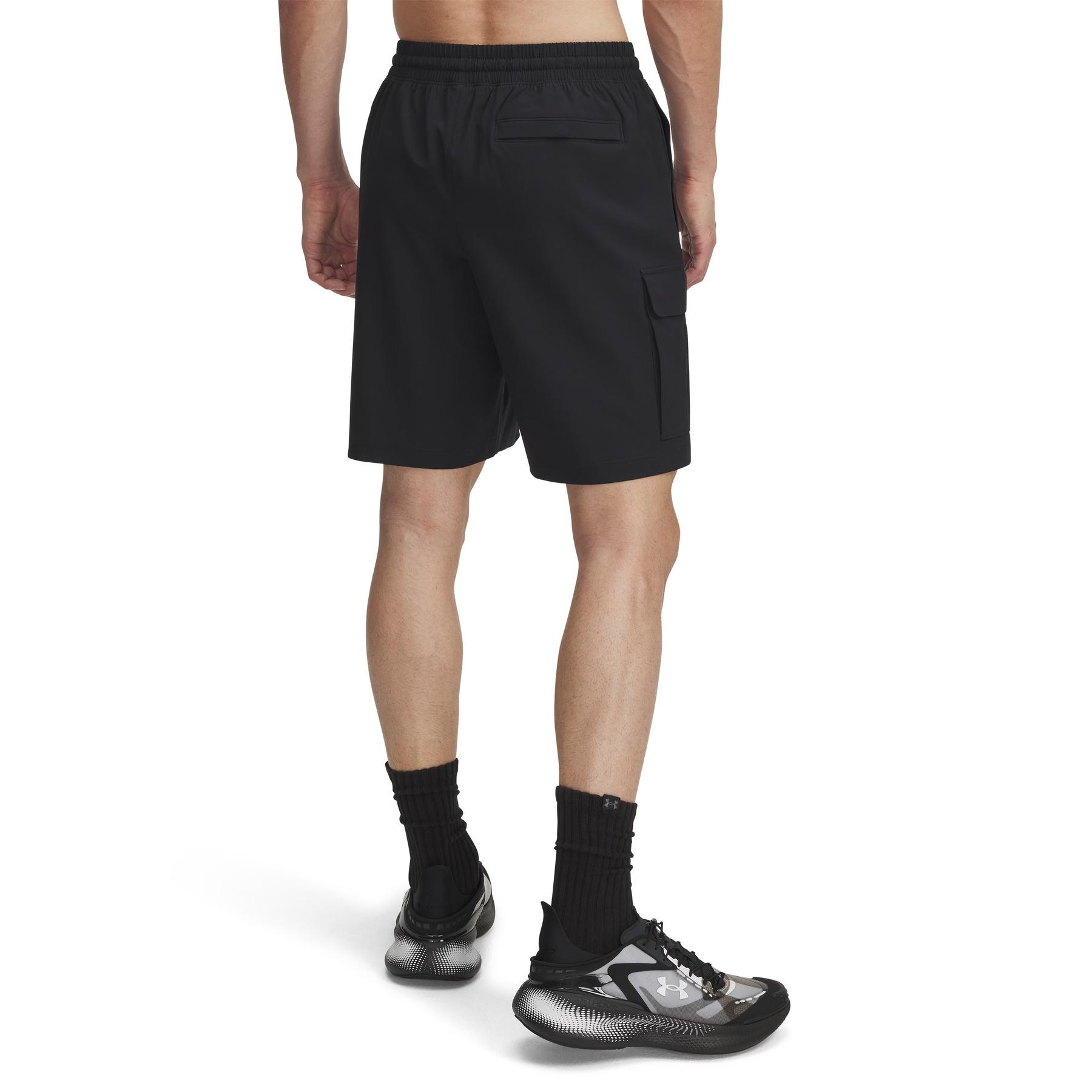 product/u/n/under-armour_1386560-002_black_2.jpg
