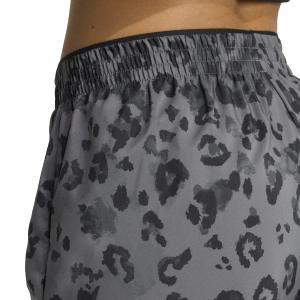 product/2/0/2025_adidas_jn2641_5_apparel_on_model_detail_view_1_white.jpg