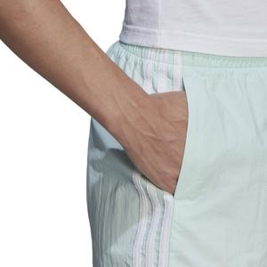 product/a/d/adidas_hc9151_8_apparel_on_model_detail_view_2_white.jpg
