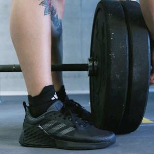 product/a/d/adidas_hq8775_17_footwear_photography_heromrktng_view_2_white_bv.jpg