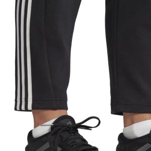 product/a/d/adidas_hr7851_6_apparel_on_model_detail_view_1_white.jpg