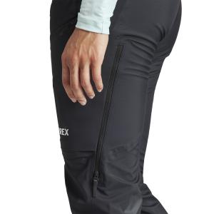 product/a/d/adidas_ib1164_10_apparel_on_model_detail_view_3_white.jpg