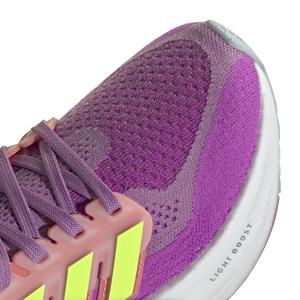 product/a/d/adidas_ih7596_9_footwear_photography_detail_view_2_white.jpg