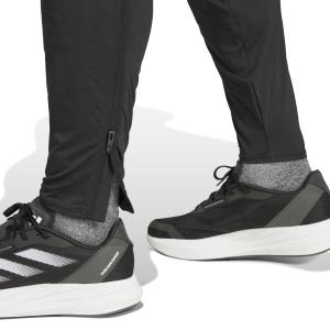 product/a/d/adidas_im8547_6_apparel_on_model_detail_view_1_white-nw111924.jpg