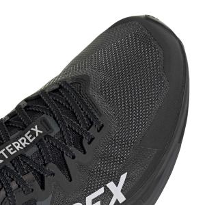 product/a/d/adidas_ji0949_8_footwear_photography_detail_view_1_white-nw091625.jpg