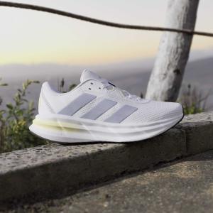 product/a/d/adidas_jq2605_13_footwear_photography_heromrktng_view_3-nw091625.jpg